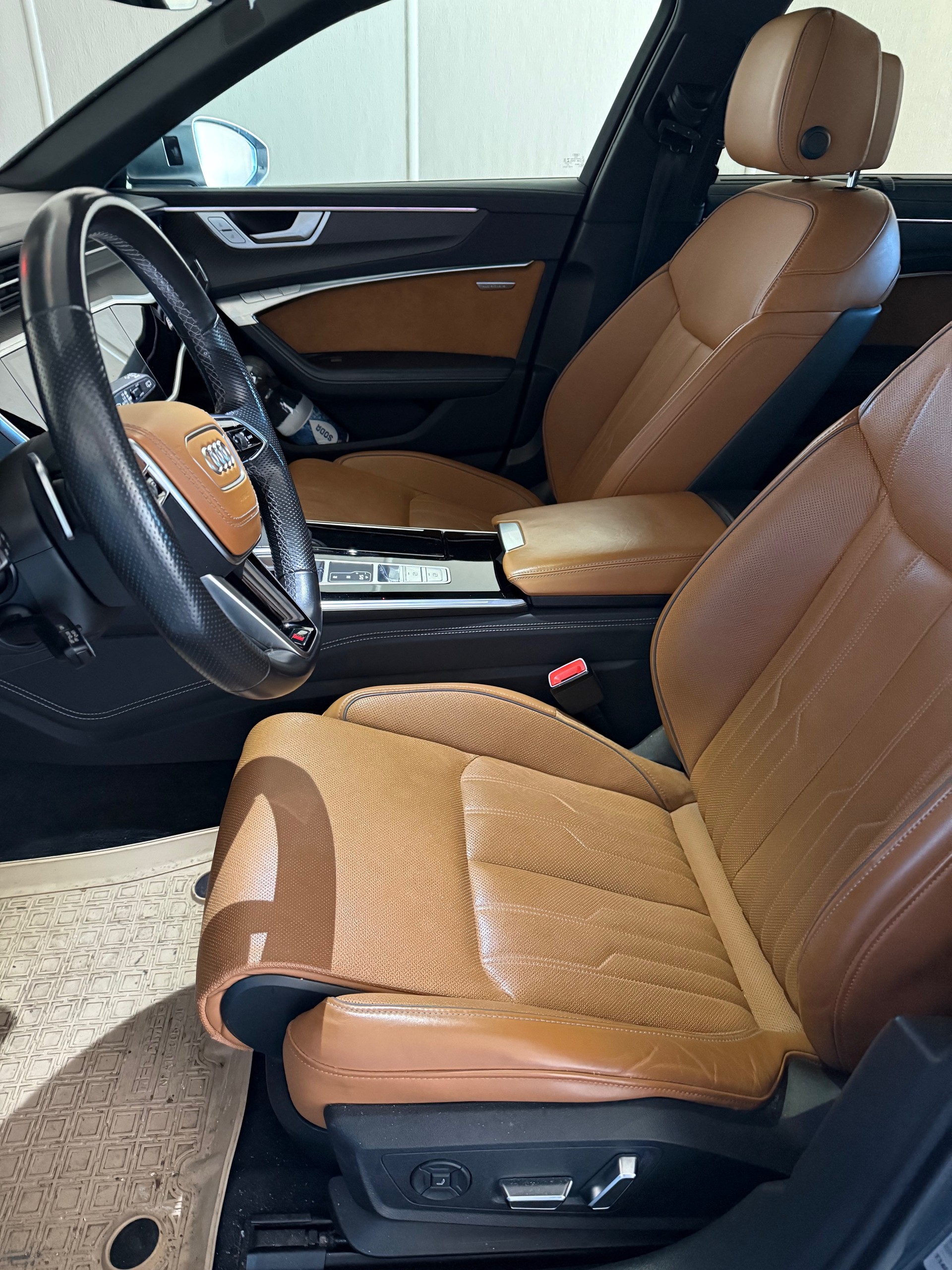 AUDI S6 Avant 3.0 TDI quattro tiptronic-image-3