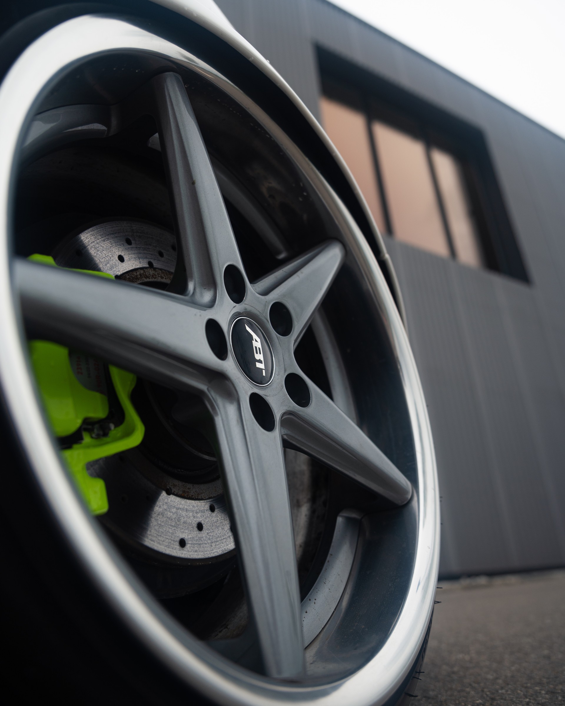 VW Golf 2.0 TFSI GTI Edition 30-image-4