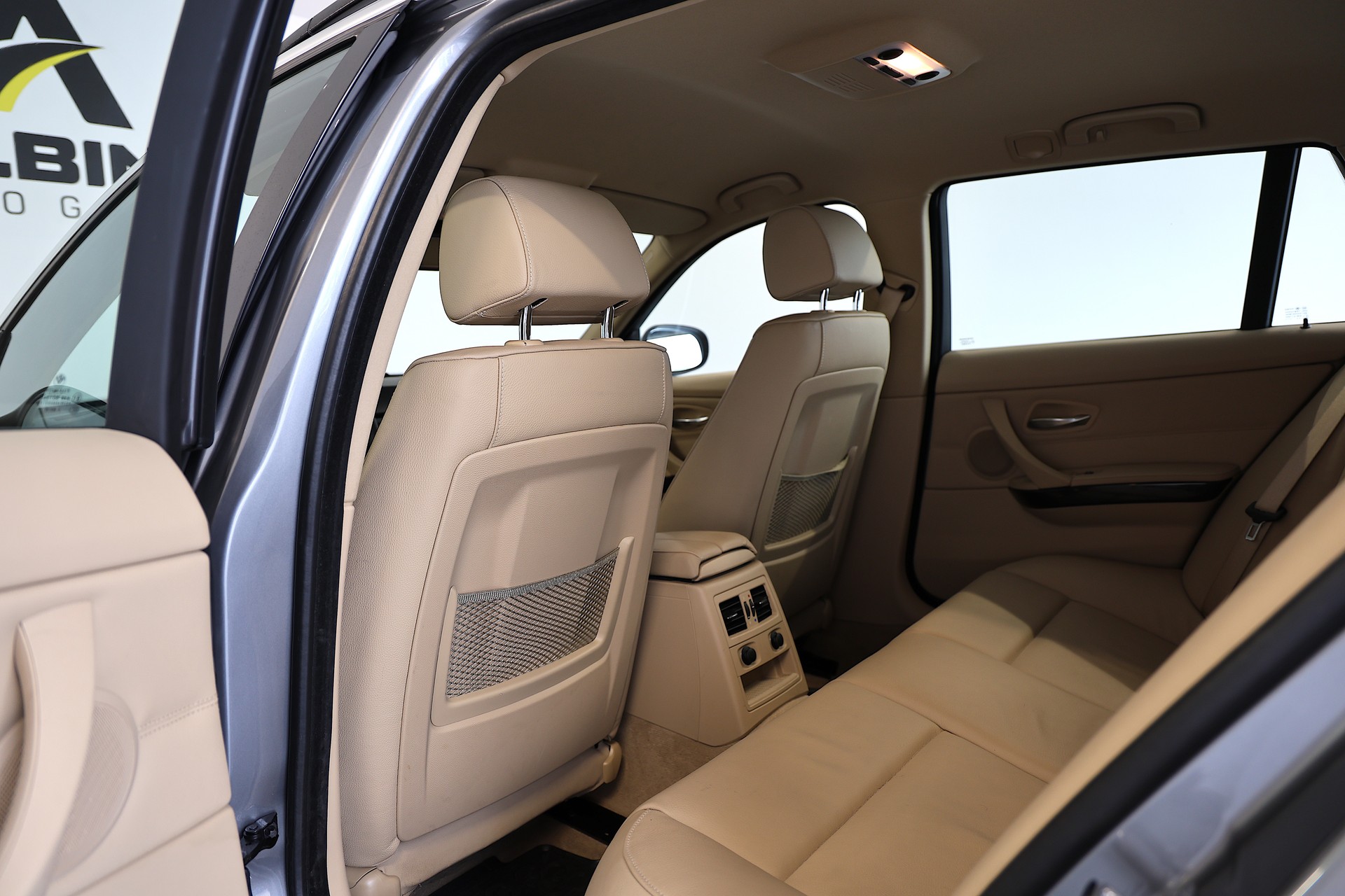 BMW 330d xDrive Touring Steptronic-image-16