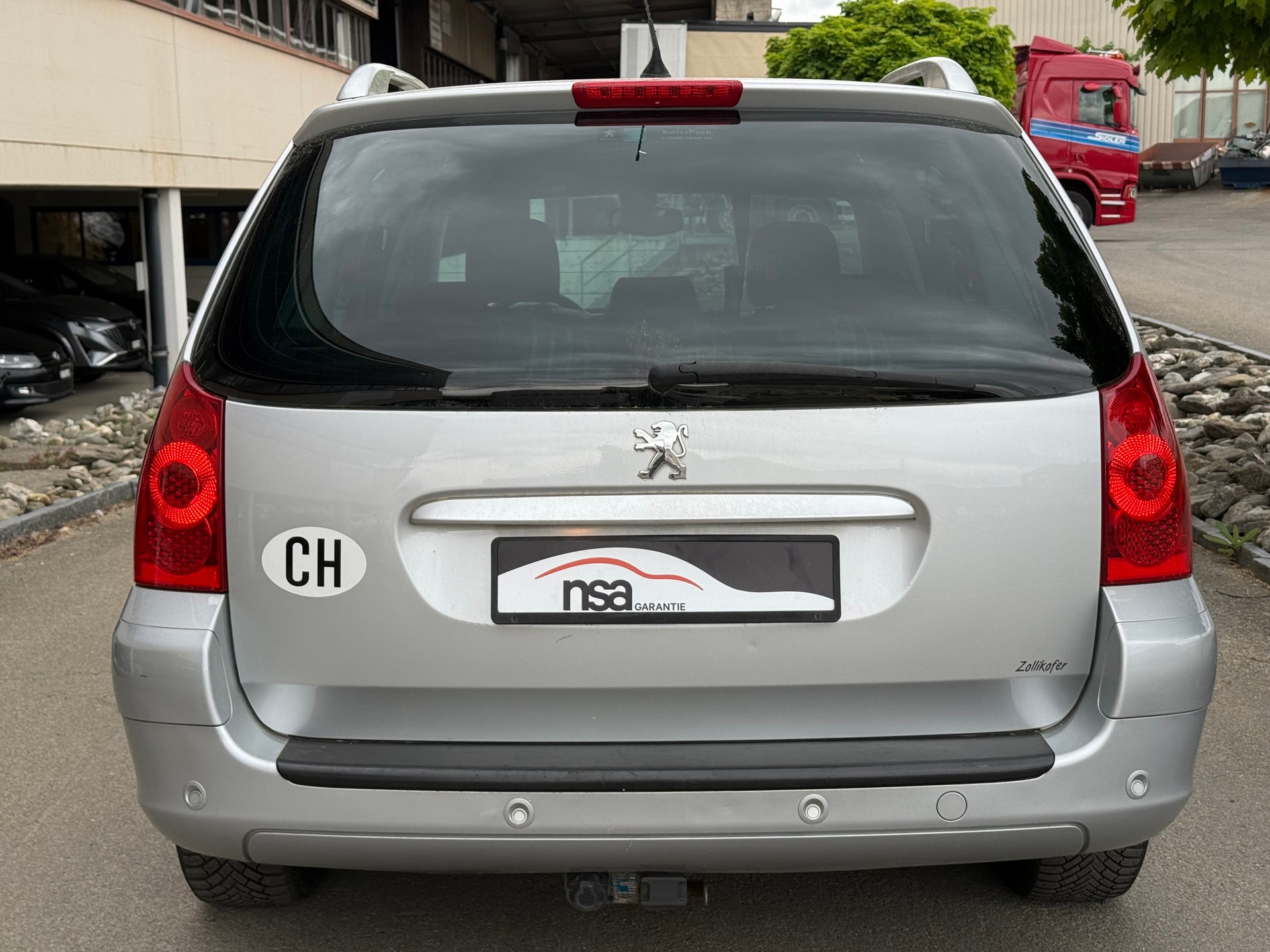 PEUGEOT 307 SW 2.0 HDI Platinum Edition-image-4