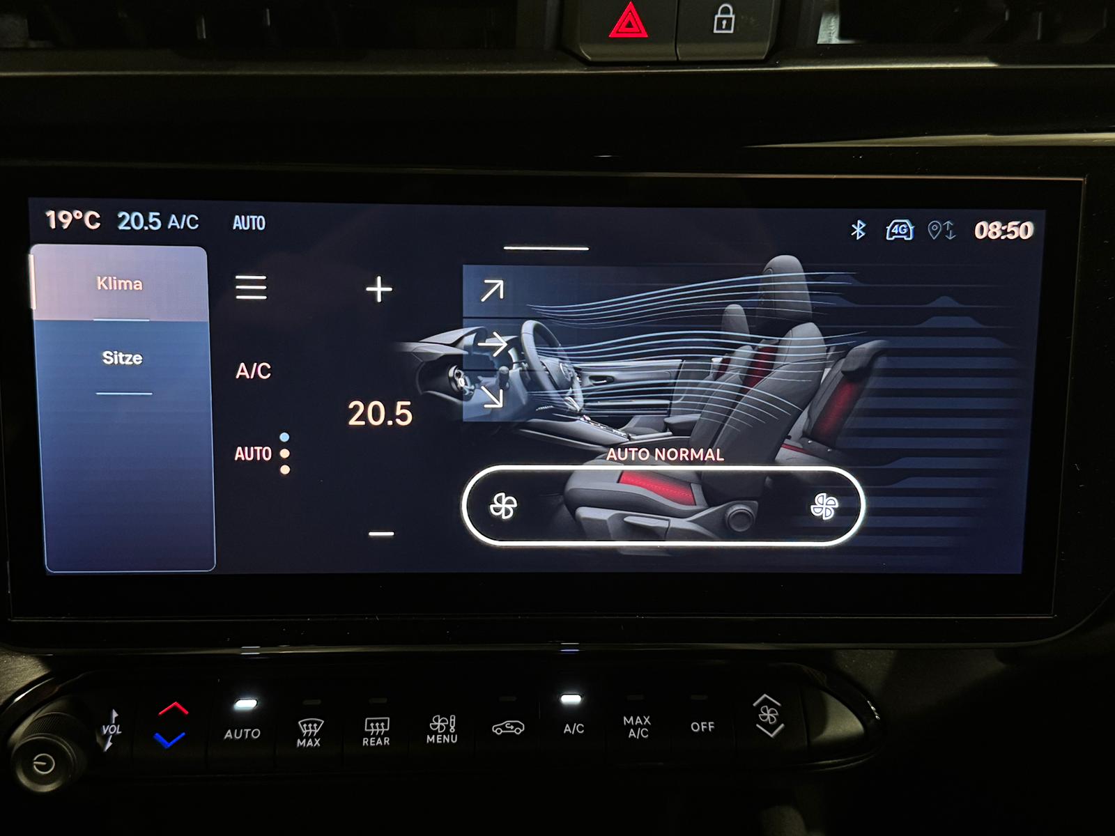 ALFA ROMEO Junior 1.2 48V Hybrid Q4 *Arese Grau*-image-22