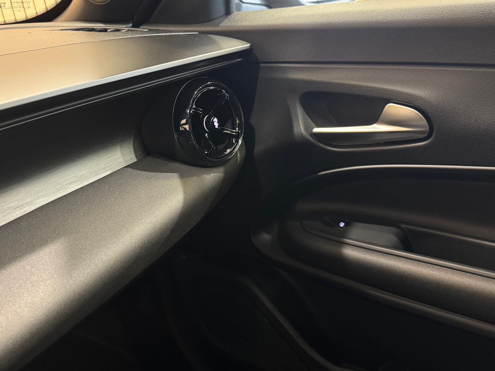 ALFA ROMEO Junior 1.2 48V Hybrid Q4 *Arese Grau*-image-15