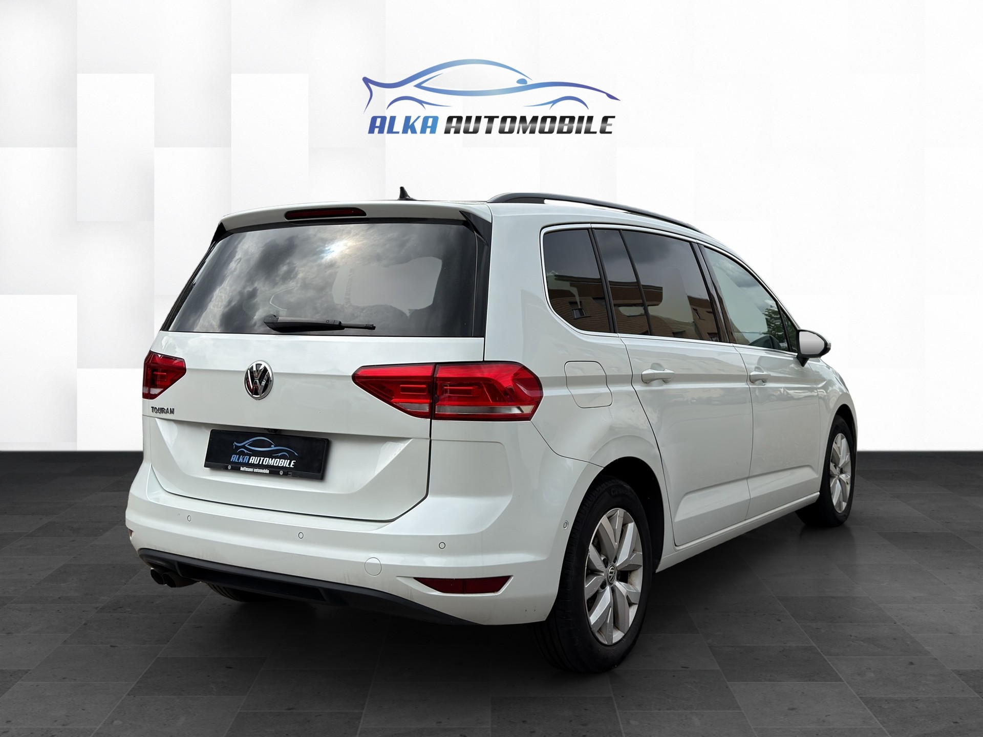 VW Touran 2.0 TDI BlueMotion Technology Comfortline 7 Platz DSG-image-5