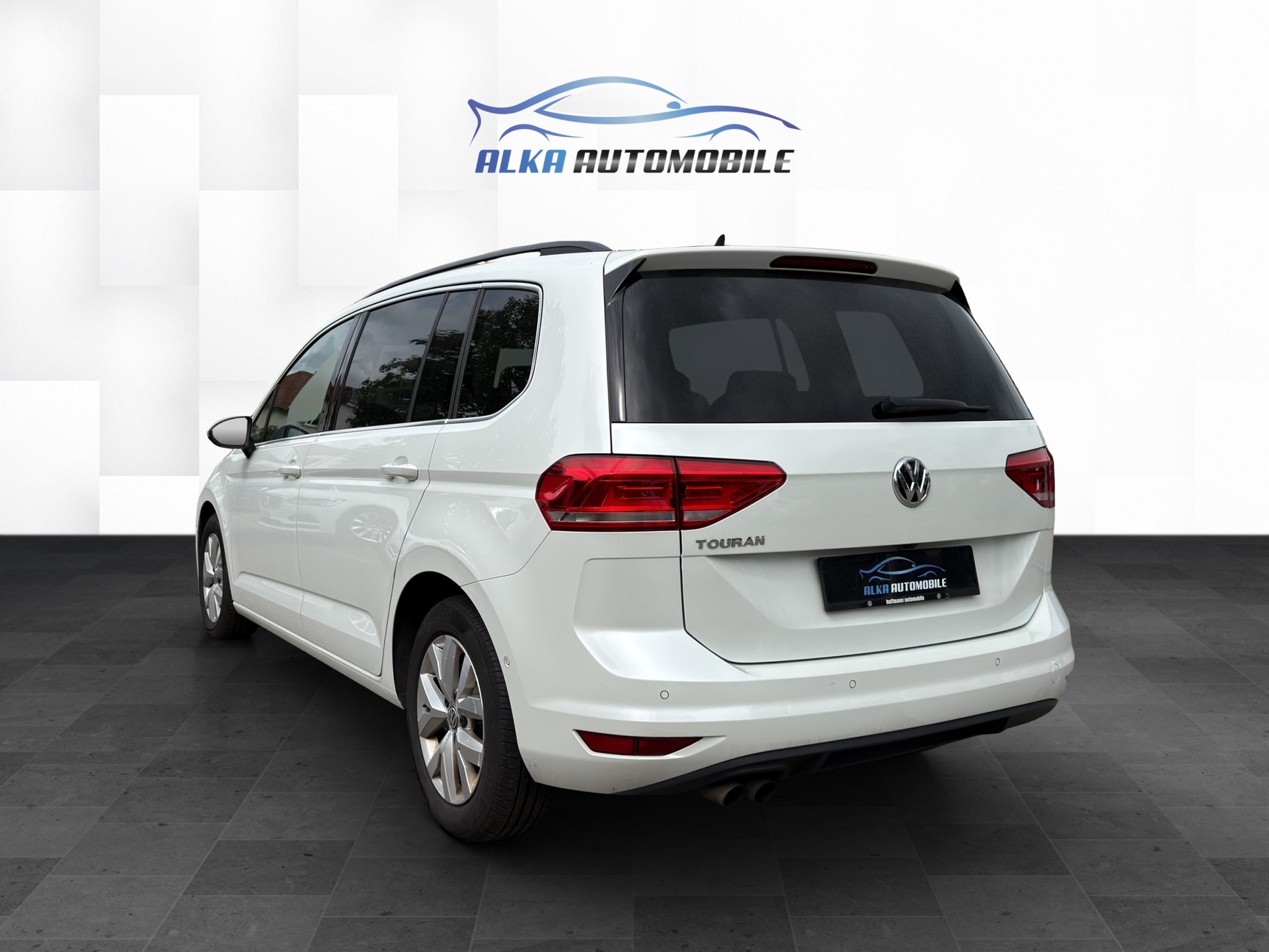 VW Touran 2.0 TDI BlueMotion Technology Comfortline 7 Platz DSG-image-3
