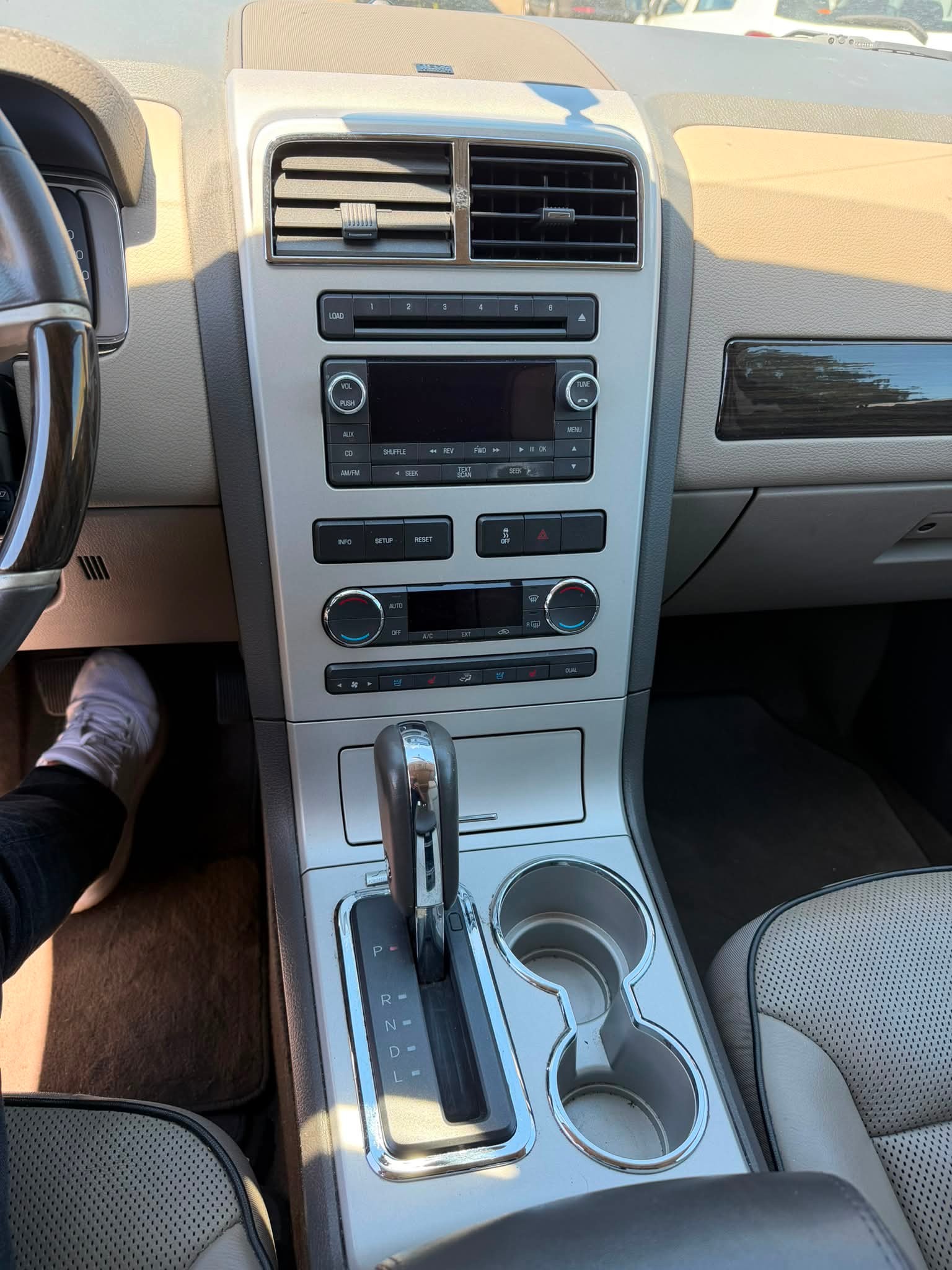 LINCOLN AWD-image-11