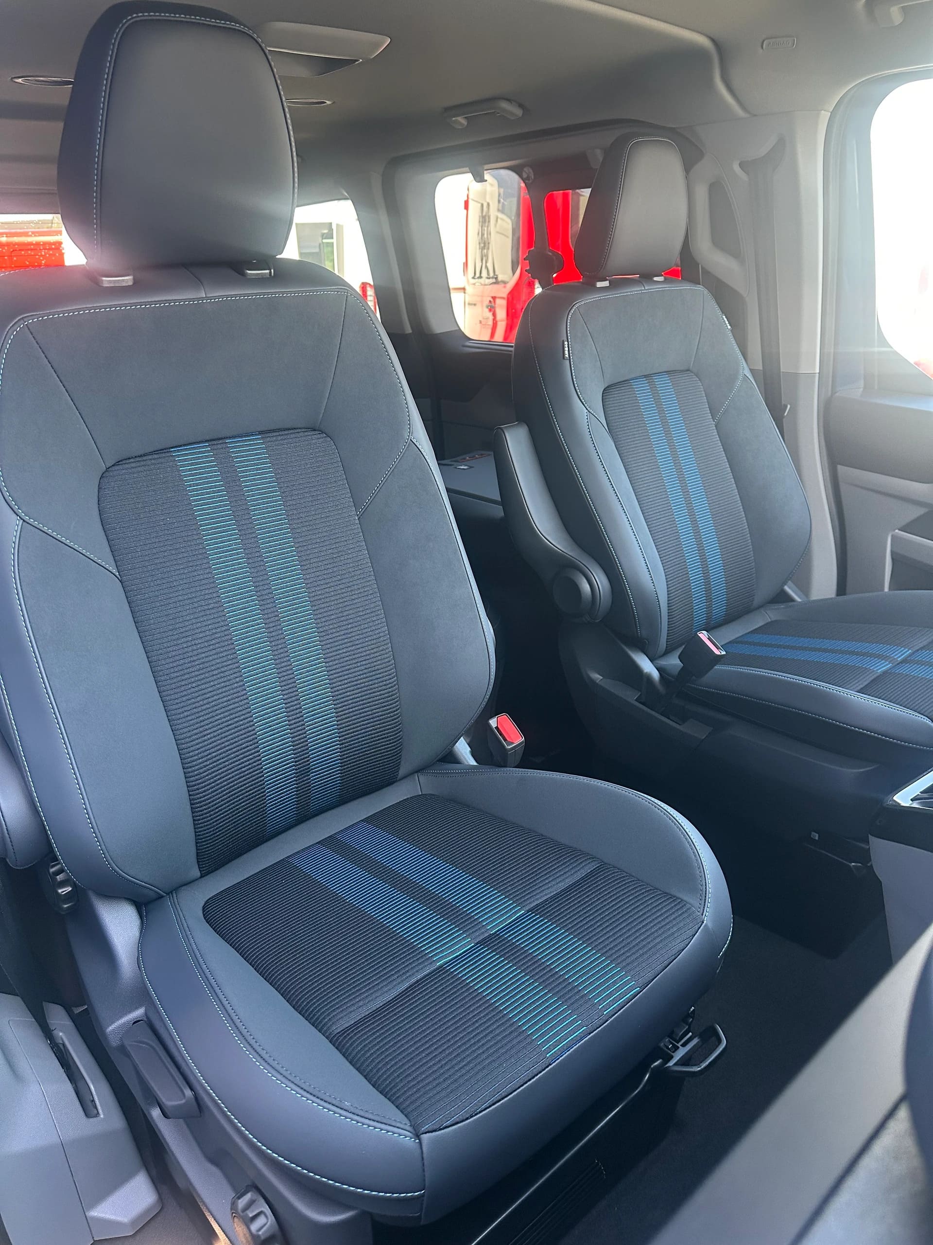 FORD Tourneo Custom 340 L1 2.5 Durat Sport/PHEV-image-15