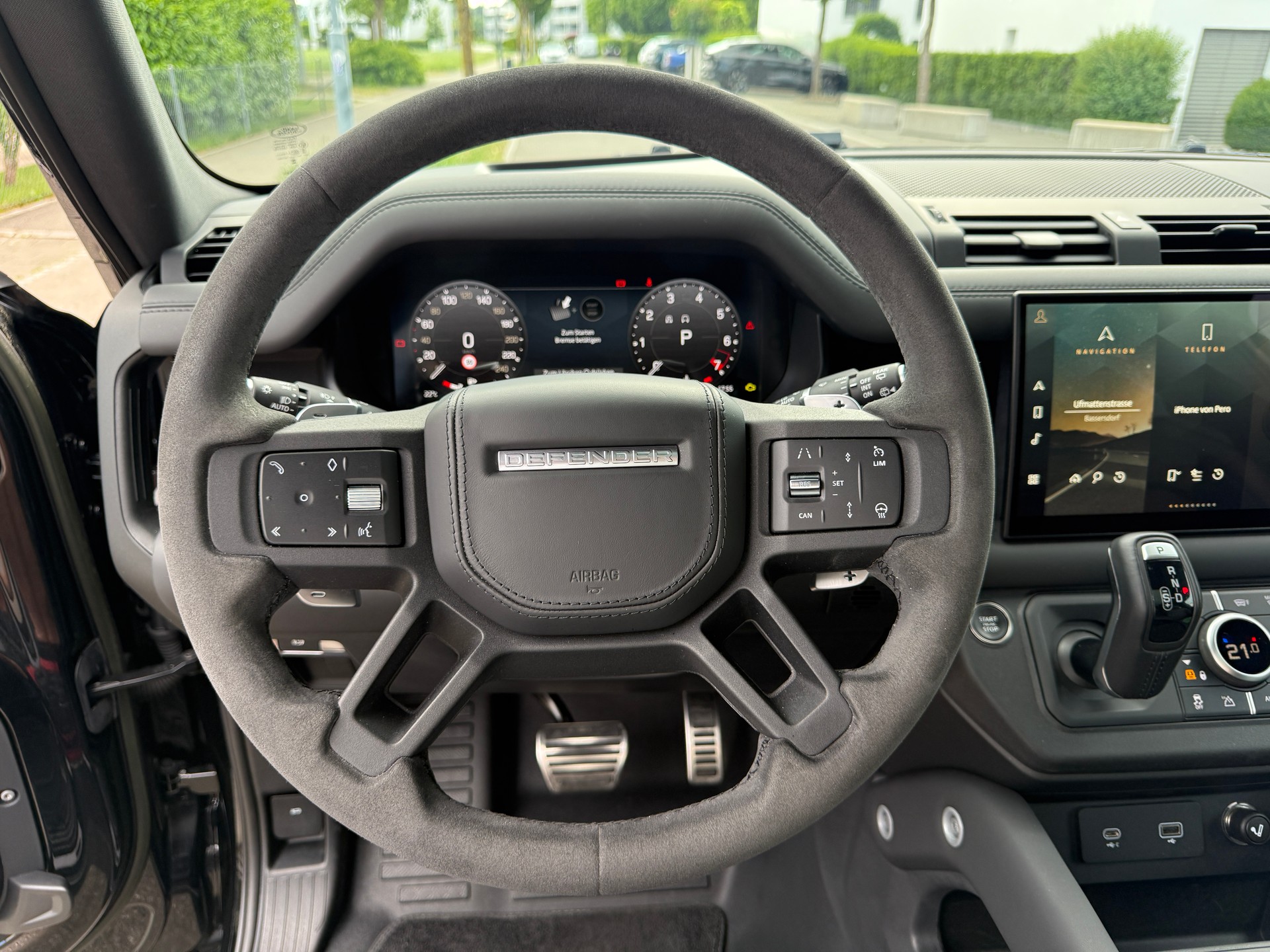 LAND ROVER DEFENDER 90 525 V8 5.0 AT8*5 JAHRE/150000 KILOMETER HERSTELLERGARANTIE*VOLLAUSSTATTUNG*-image-11