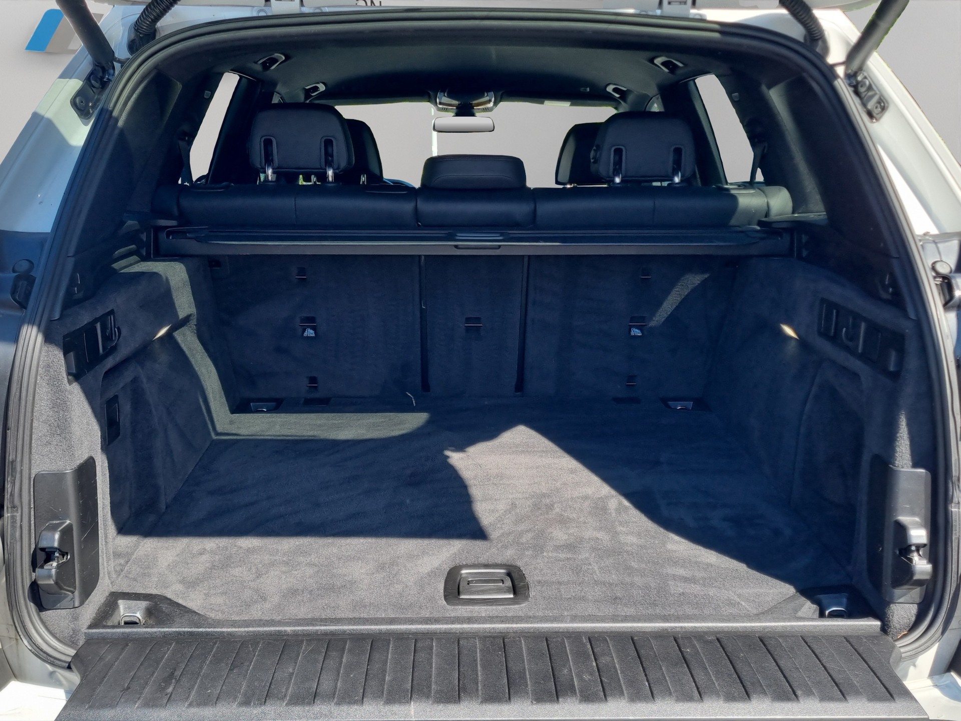 BMW X5 xDrive 40i xLine Steptronic-image-19