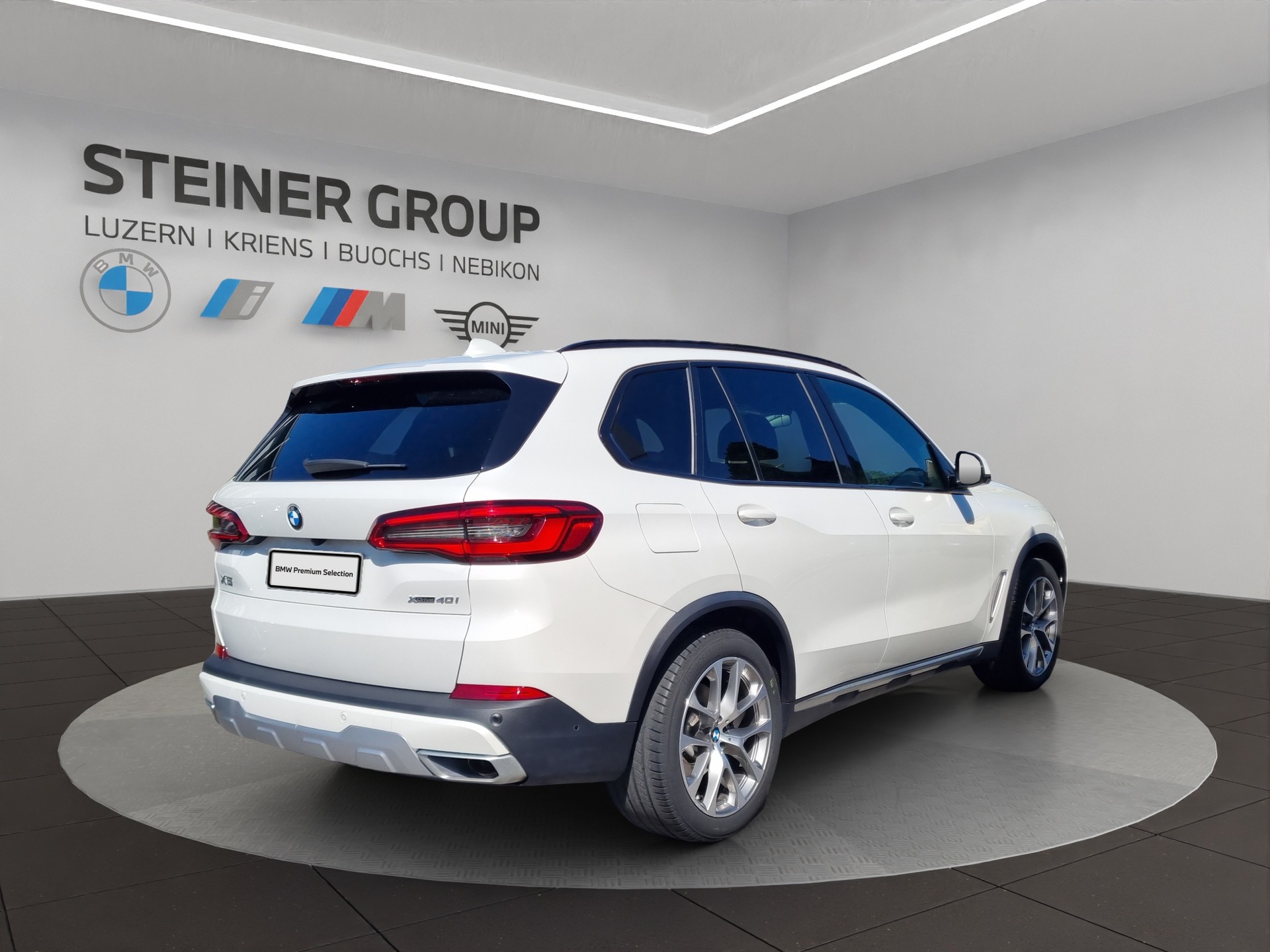 BMW X5 xDrive 40i xLine Steptronic-image-4