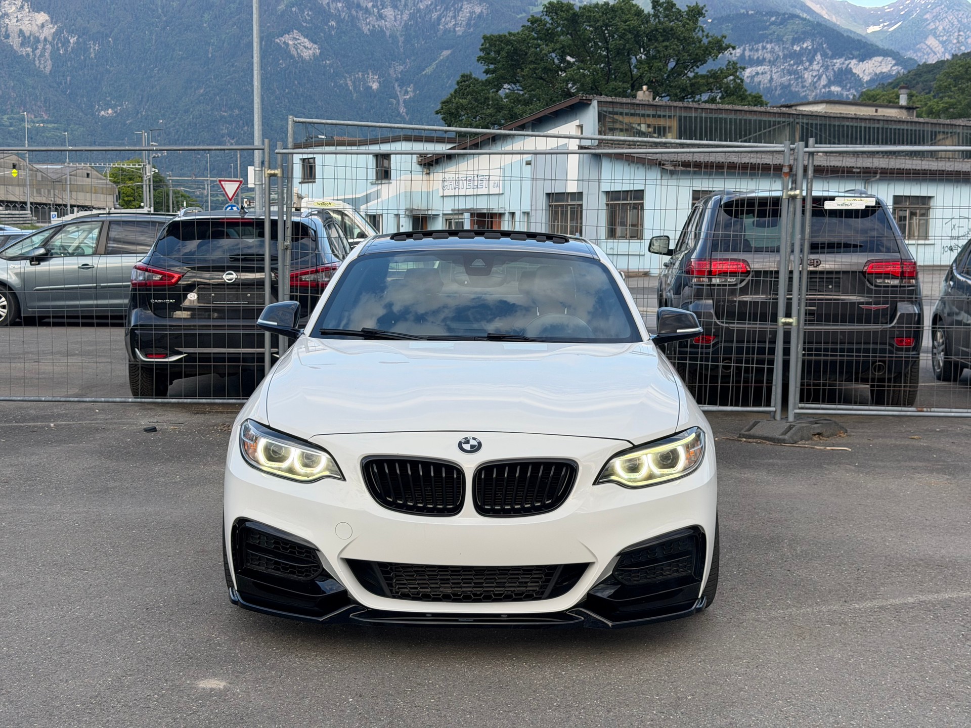 BMW M235i xDrive Steptronic-image-2