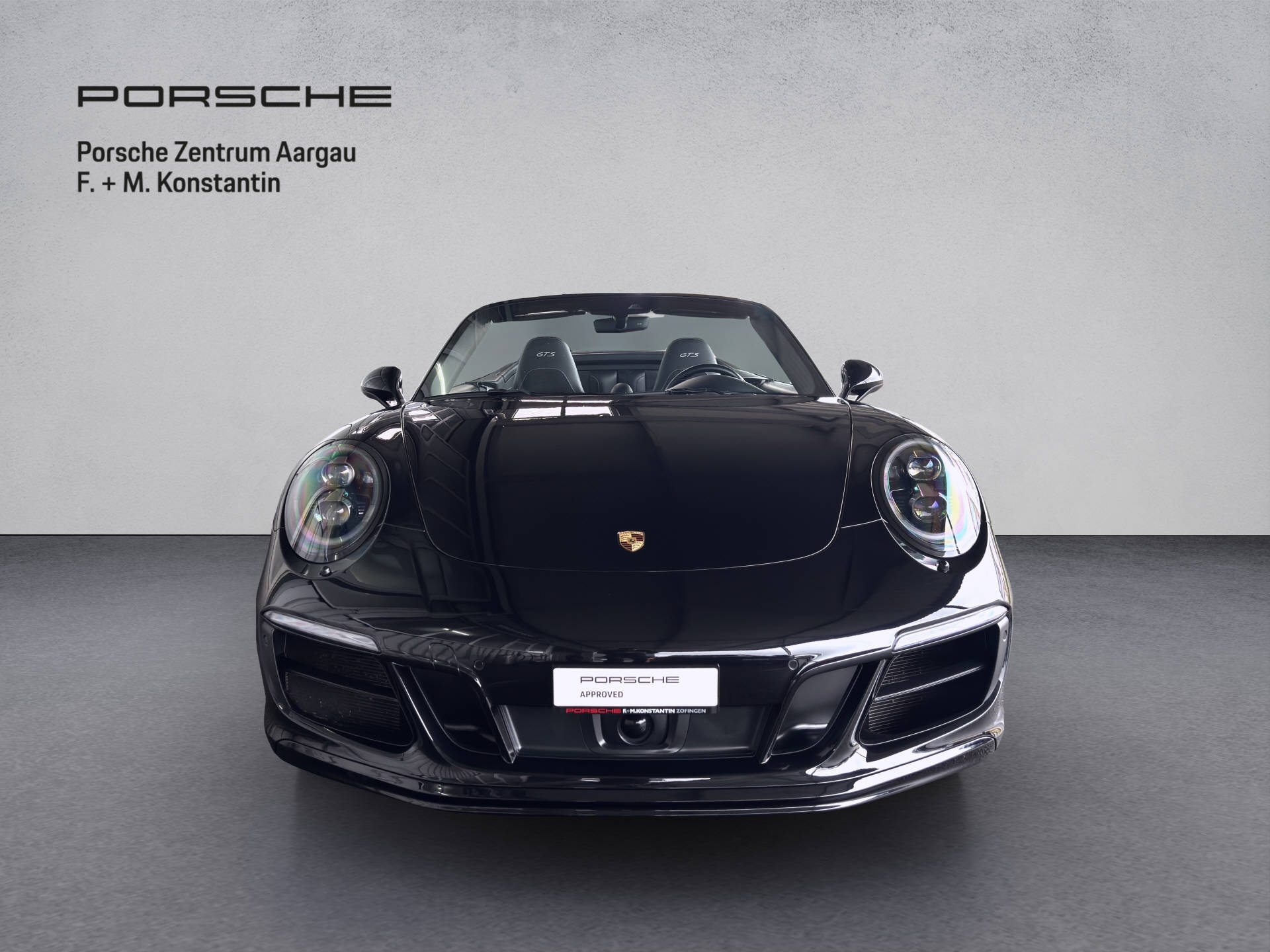 PORSCHE 911 Carrera 4 GTS Cabriolet-image-1