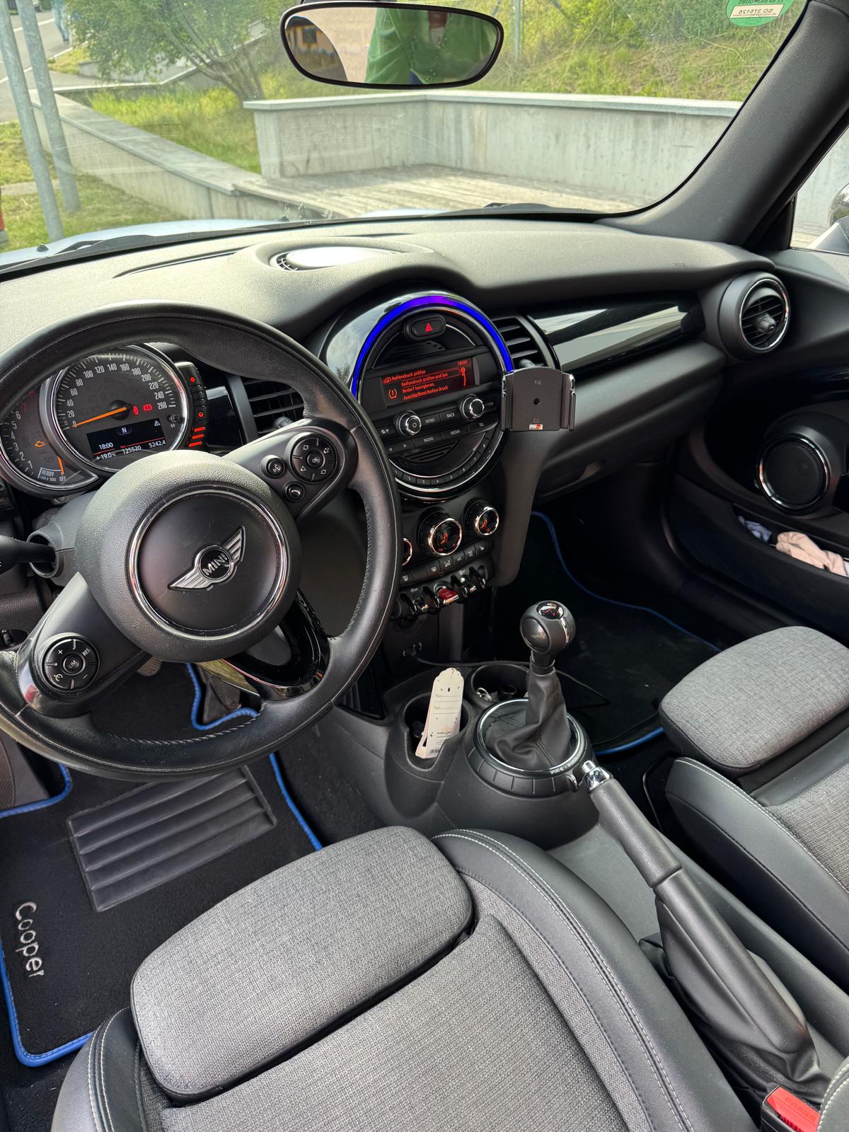 MINI COOPER-image-3