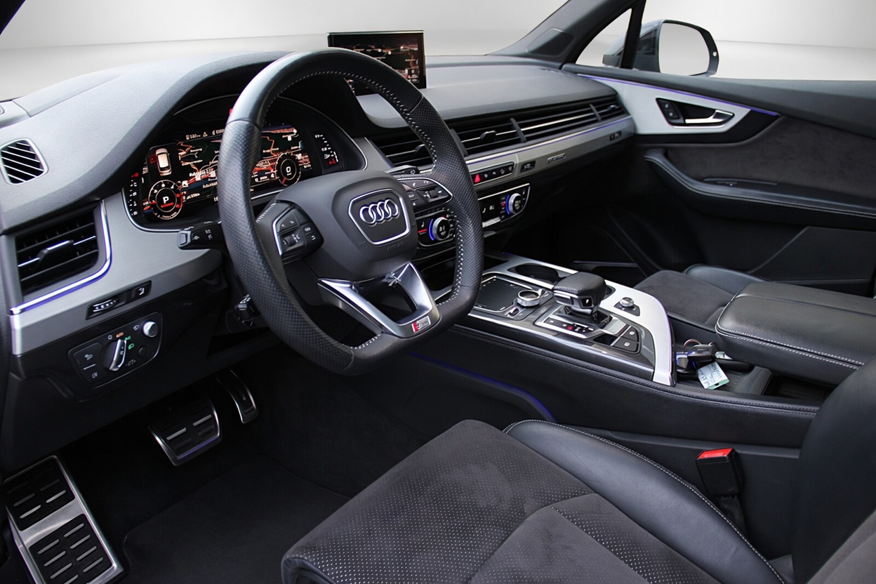 AUDI Q7 50 TDI quattro tiptronic-image-8