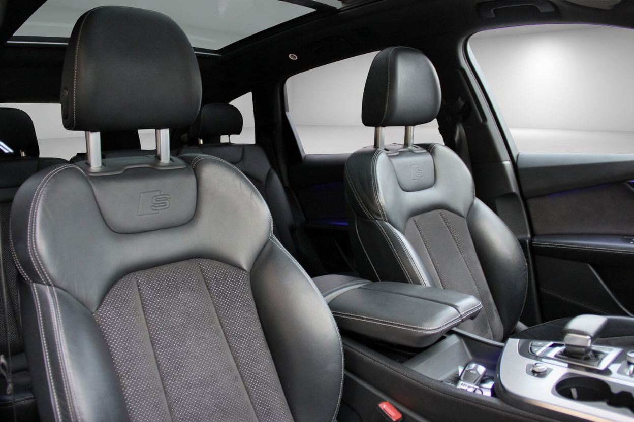 AUDI Q7 50 TDI quattro tiptronic-image-14