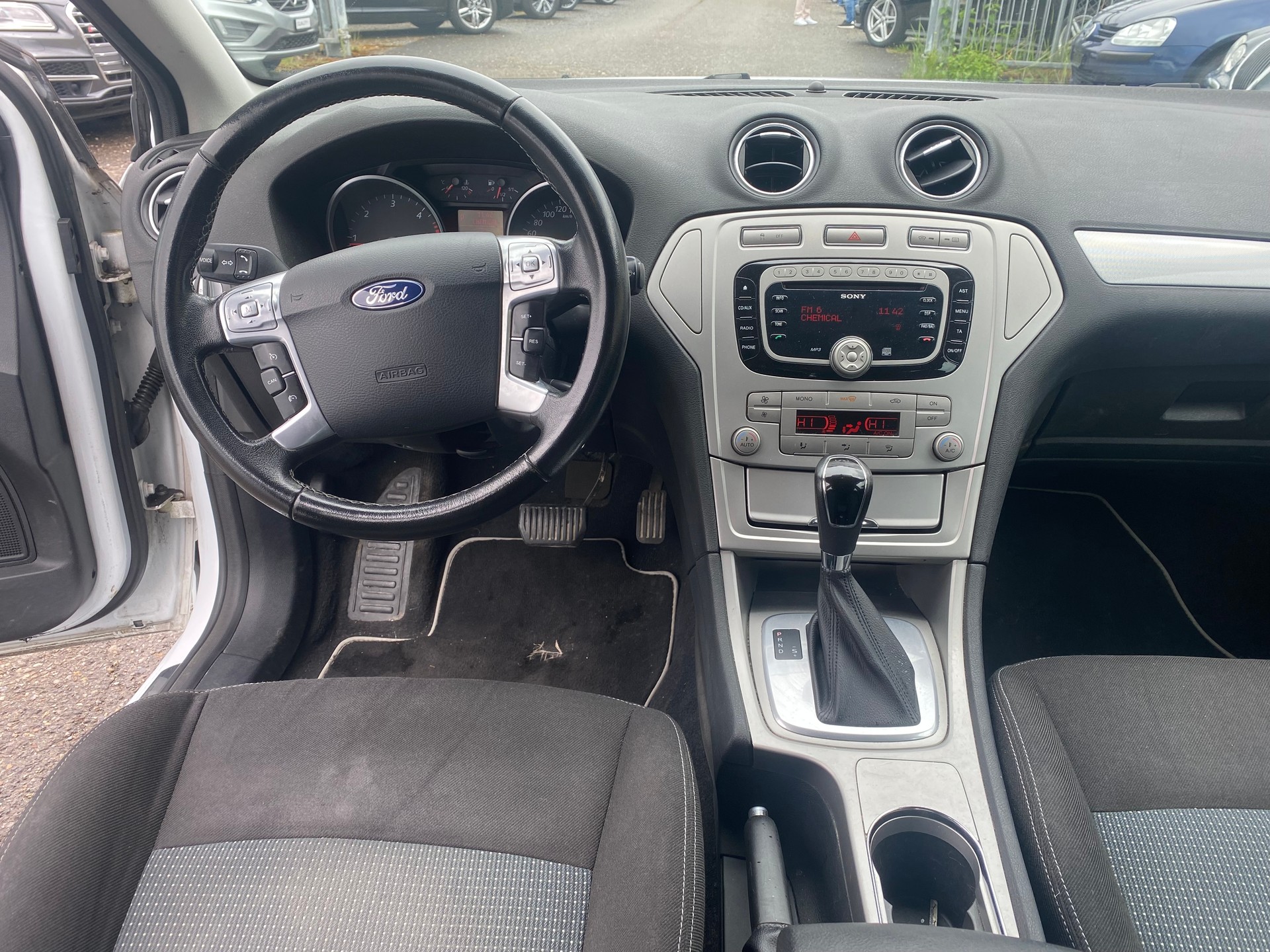 FORD Mondeo 2.0 TDCi 16V Carving PowerShift-image-7