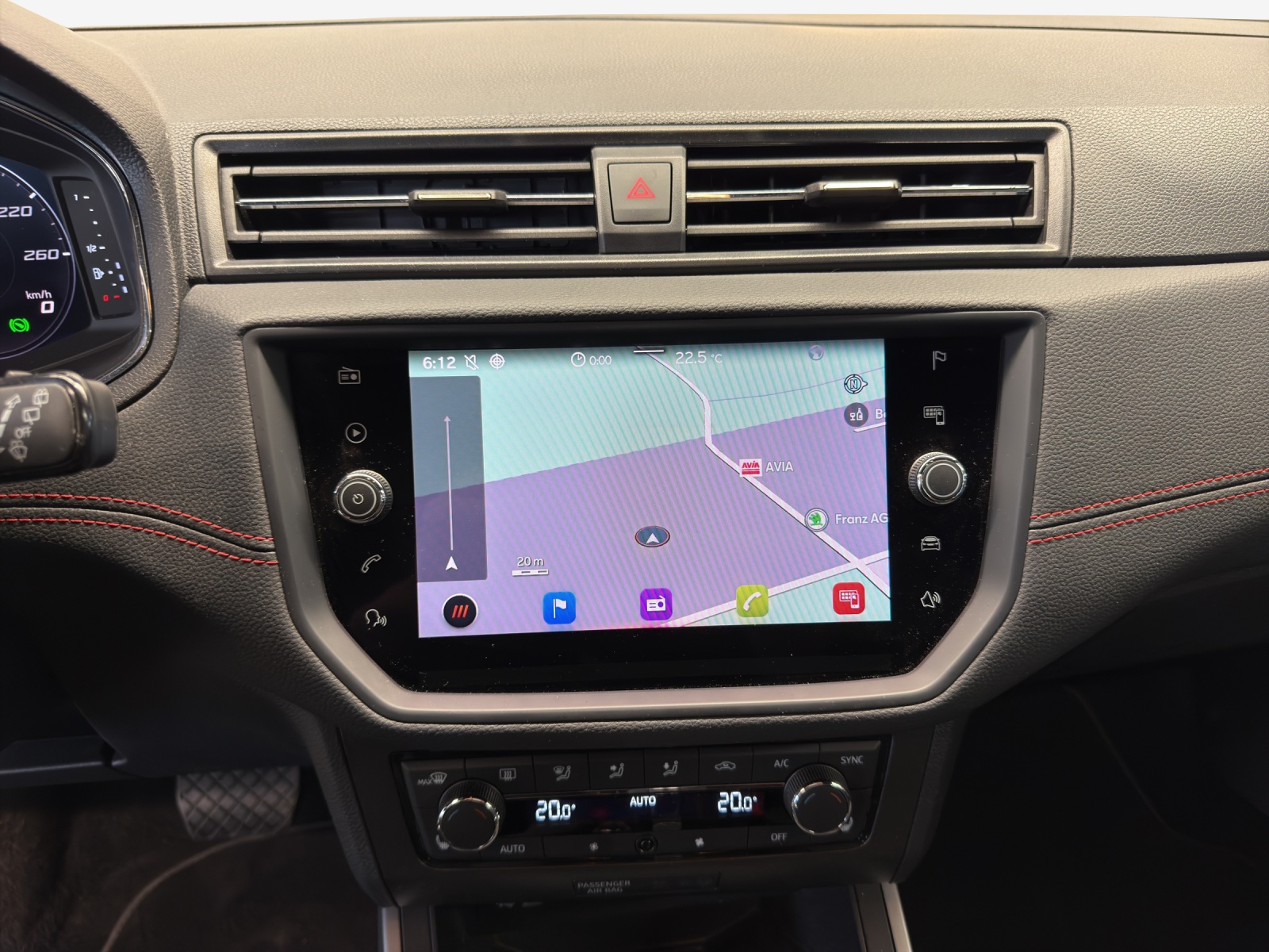 SEAT Arona 1.0 TSI Eco FR DSG-image-10