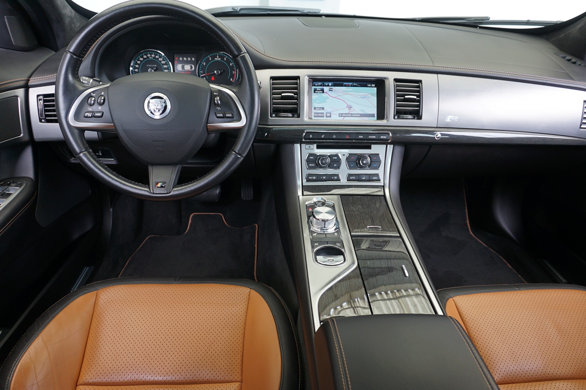 JAGUAR XF 5.0 V8 S/C XFR-image-12