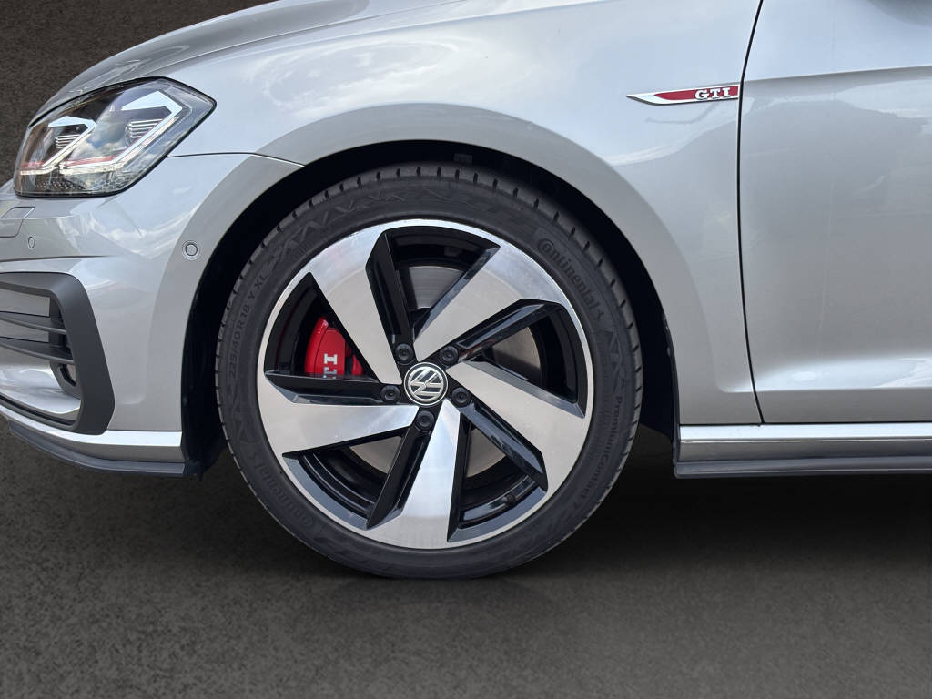 VW Golf VII 2.0 TSI GTI Performance DSG-image-16