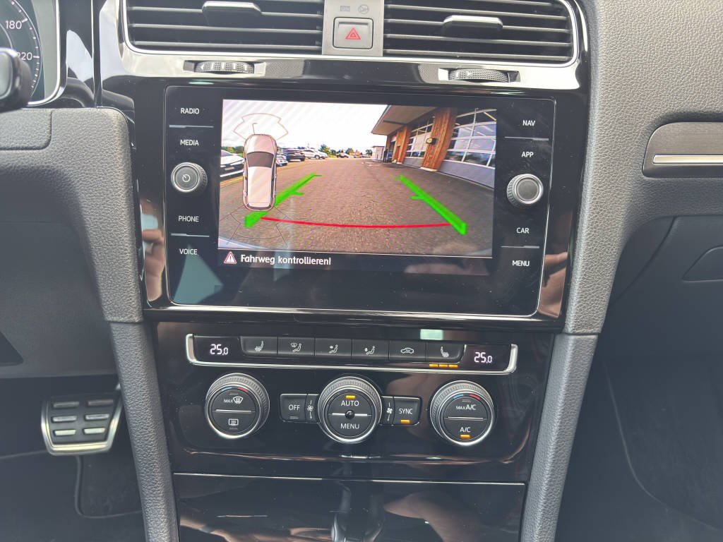 VW Golf VII 2.0 TSI GTI Performance DSG-image-10