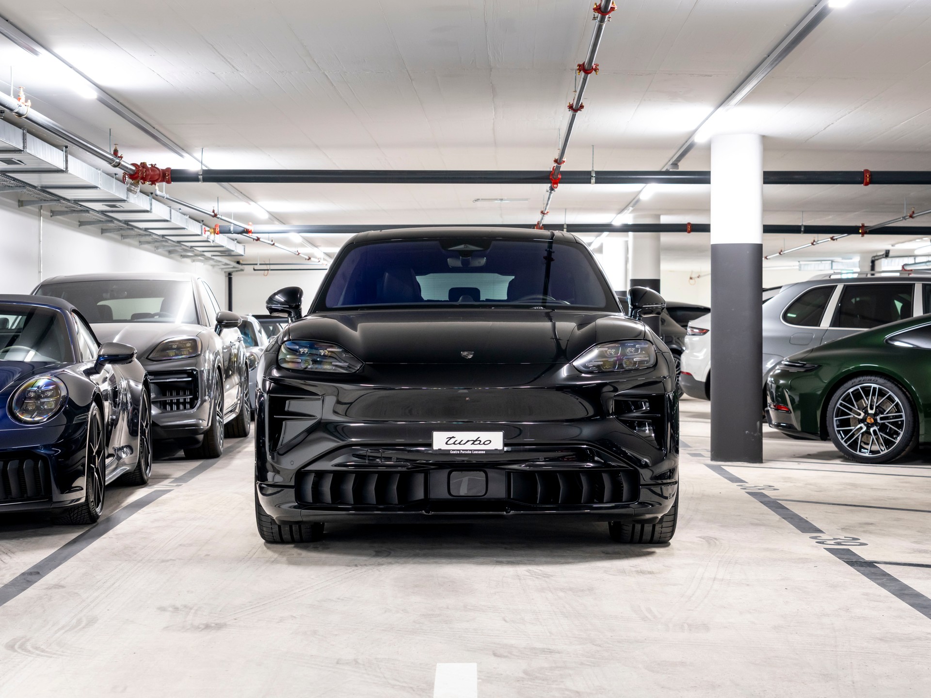 PORSCHE Cayenne Turbo Electric 113 kWh-image-3