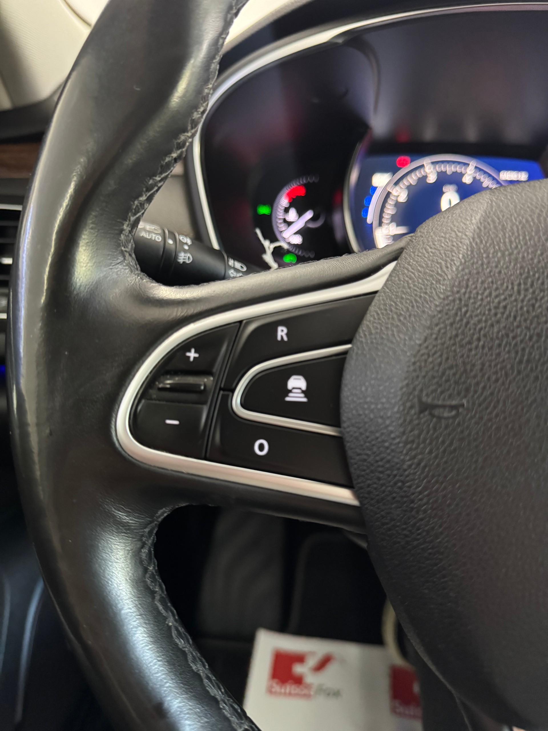 RENAULT Talisman Grandtour 1.6 TCe Intens EDC-image-13