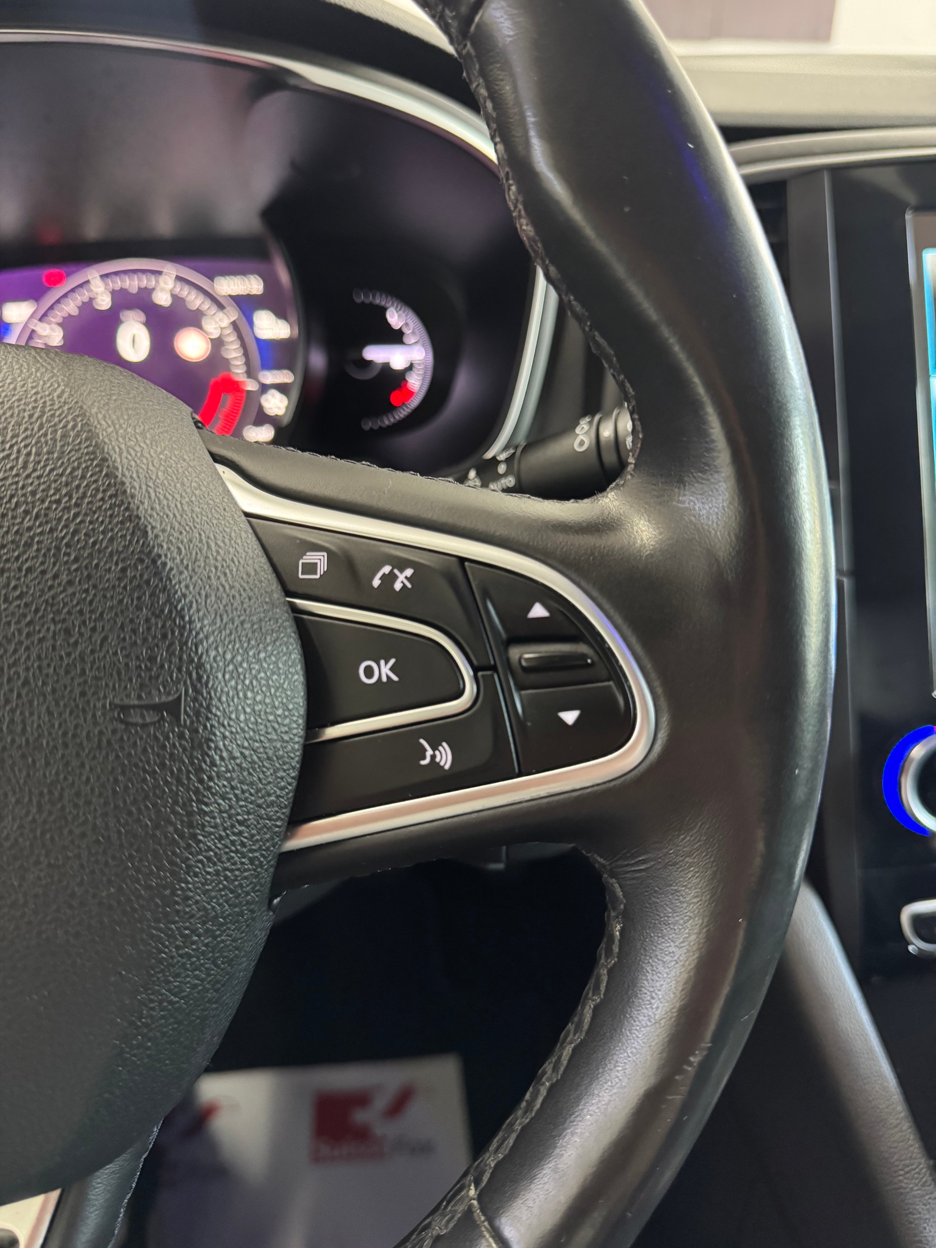 RENAULT Talisman Grandtour 1.6 TCe Intens EDC-image-12