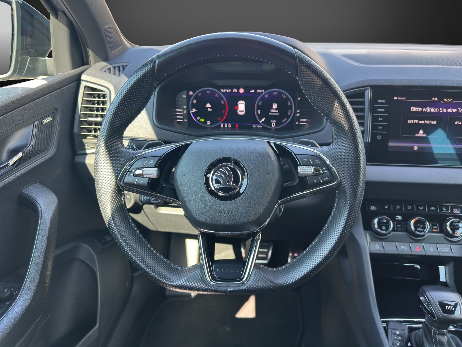 SKODA Karoq 1.5 TSI ACT SportLine DSG-image-10
