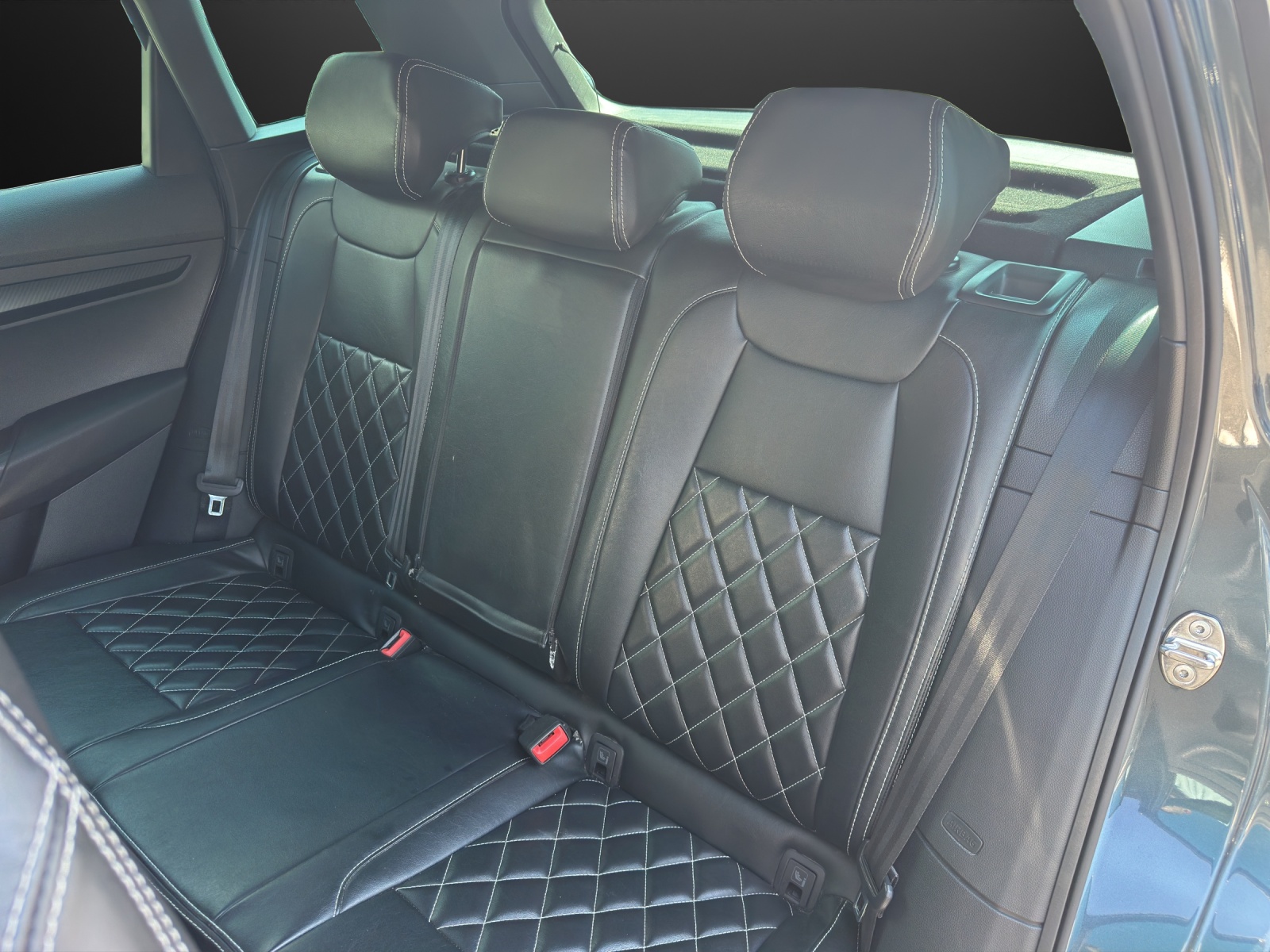 SKODA Karoq 1.5 TSI ACT SportLine DSG-image-8