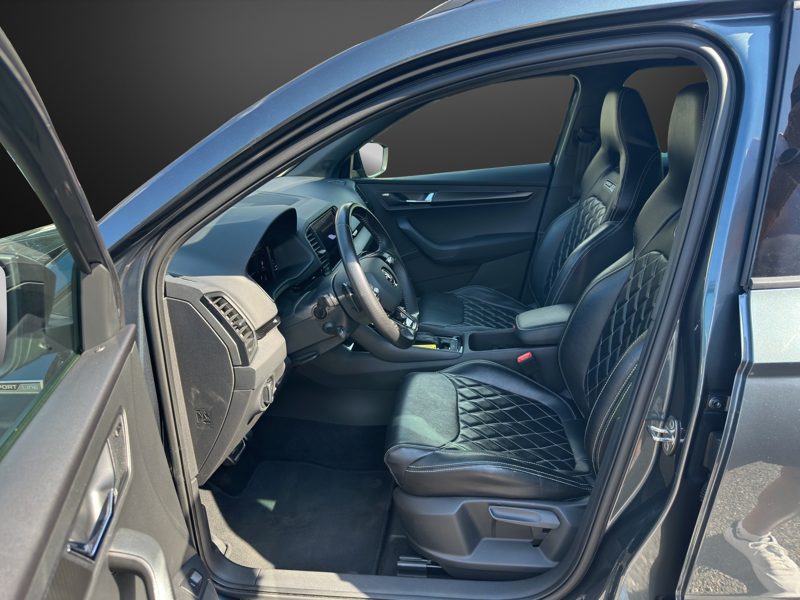 SKODA Karoq 1.5 TSI ACT SportLine DSG-image-7