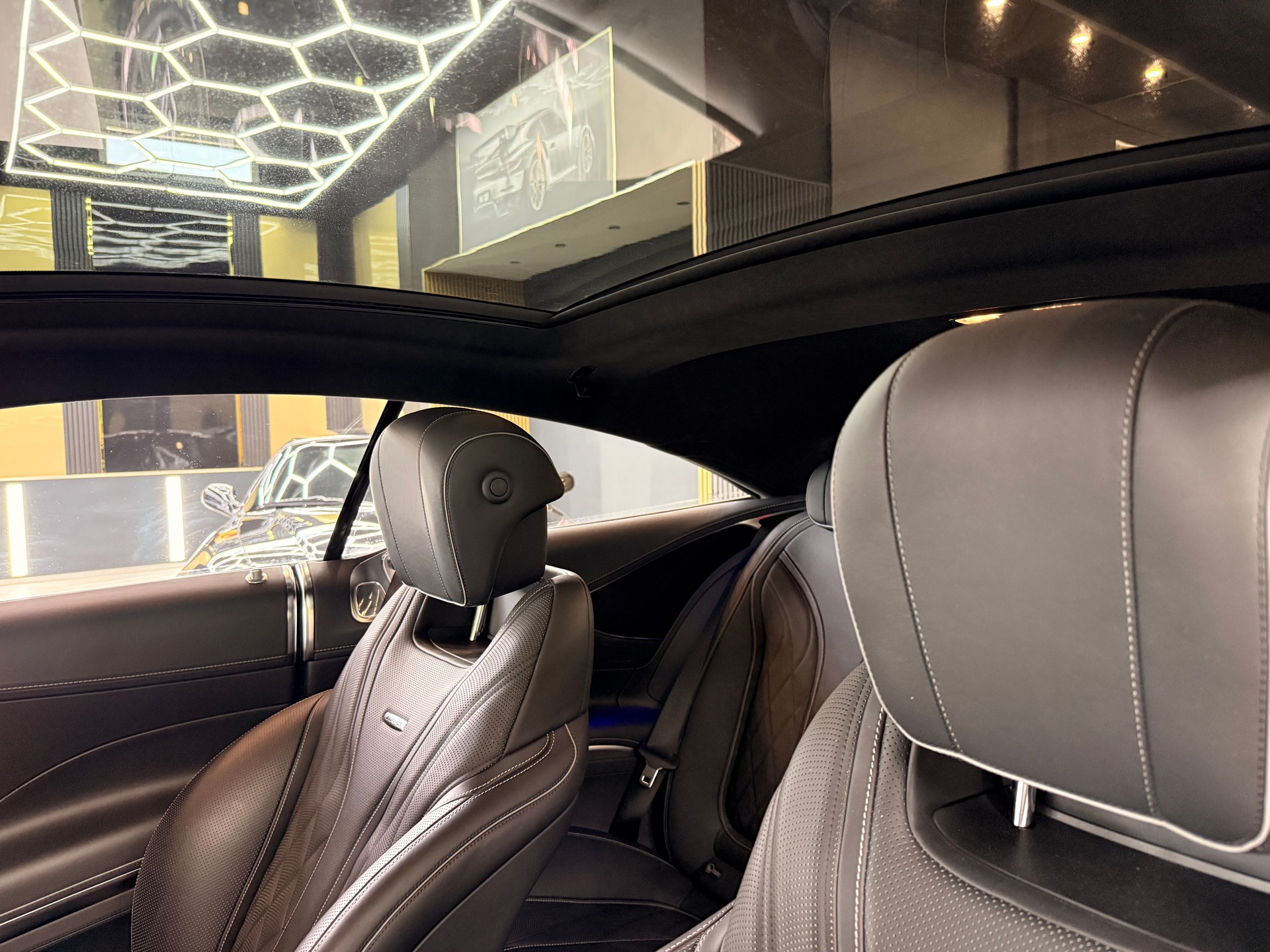 MERCEDES-BENZ S 63 AMG Coupé 4Matic Speedshift MCT-image-10