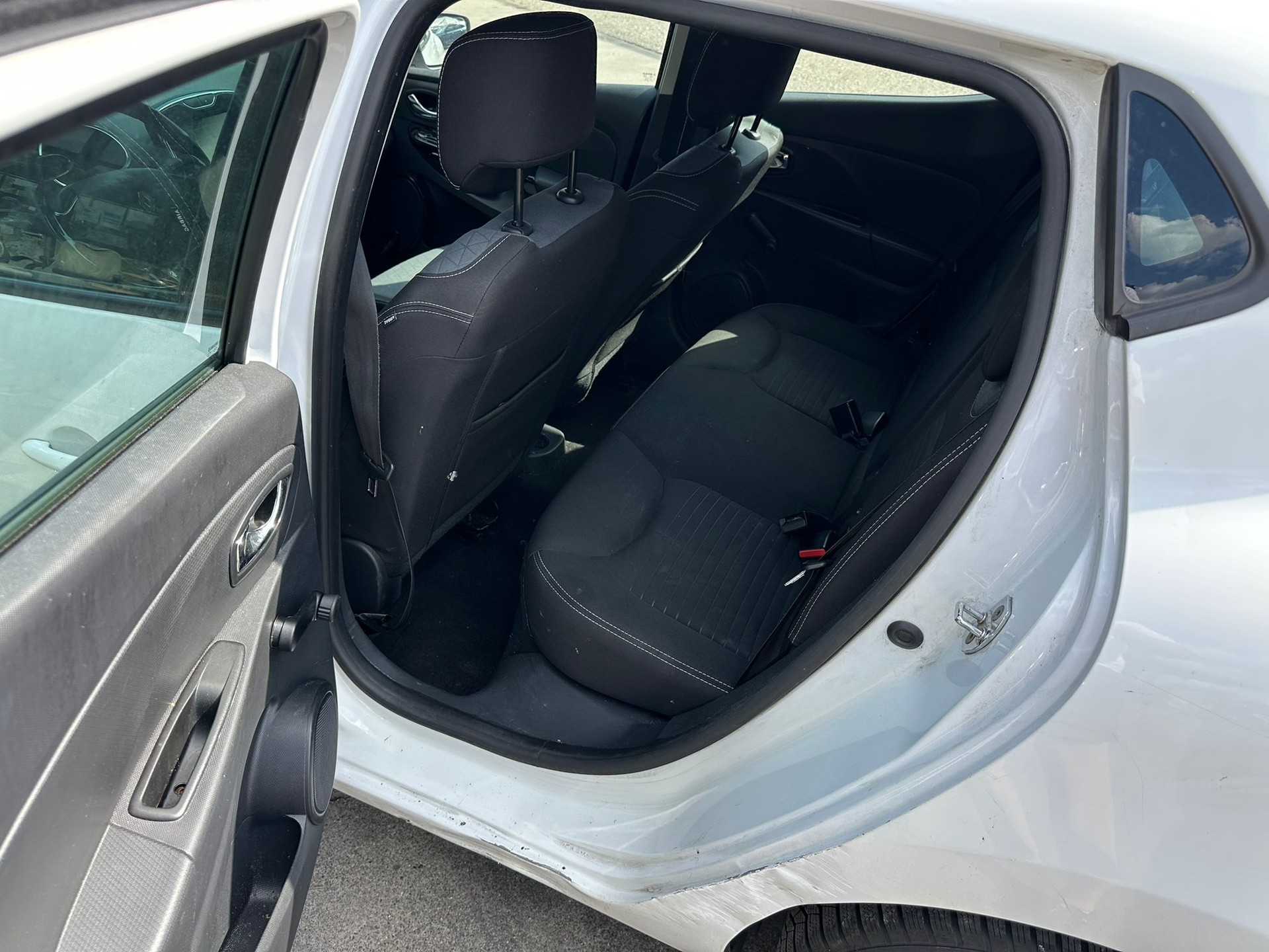 RENAULT Clio 1.5 dCi Expression EDC-image-1