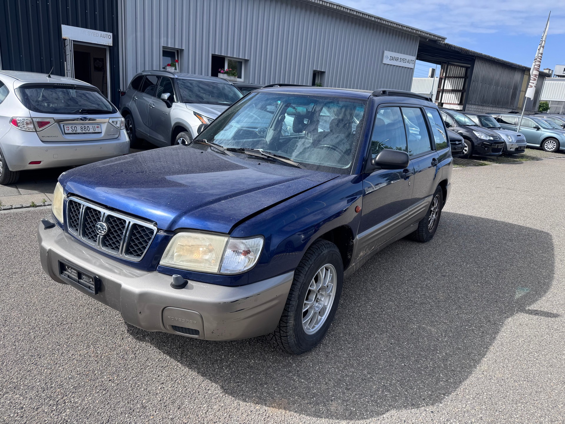 SUBARU Forester 2.0 Comfort Automatic-image-0