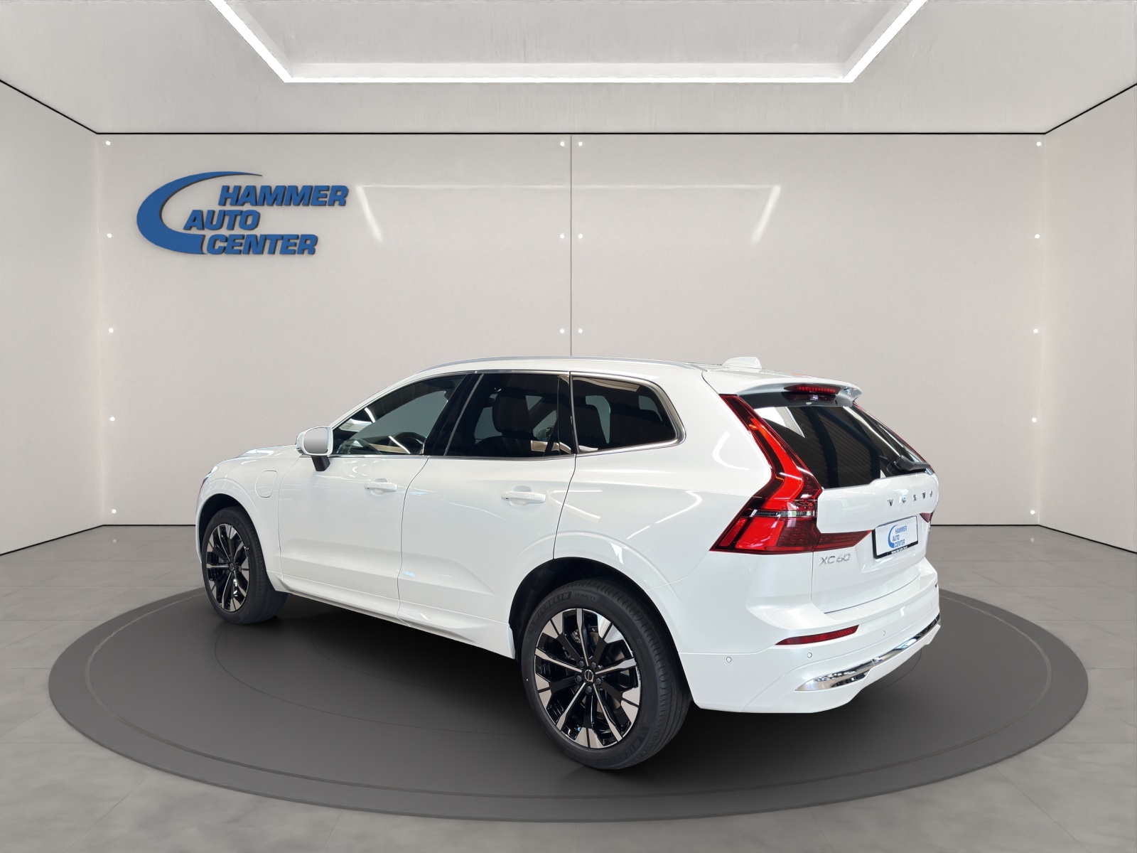VOLVO XC60 2.0 T6 TE Plus Bright eAWD-image-2