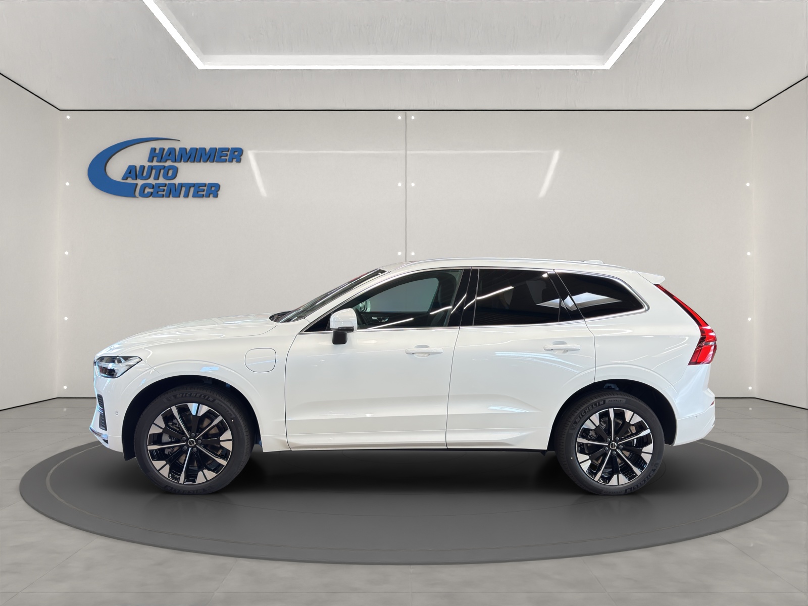 VOLVO XC60 2.0 T6 TE Plus Bright eAWD-image-1