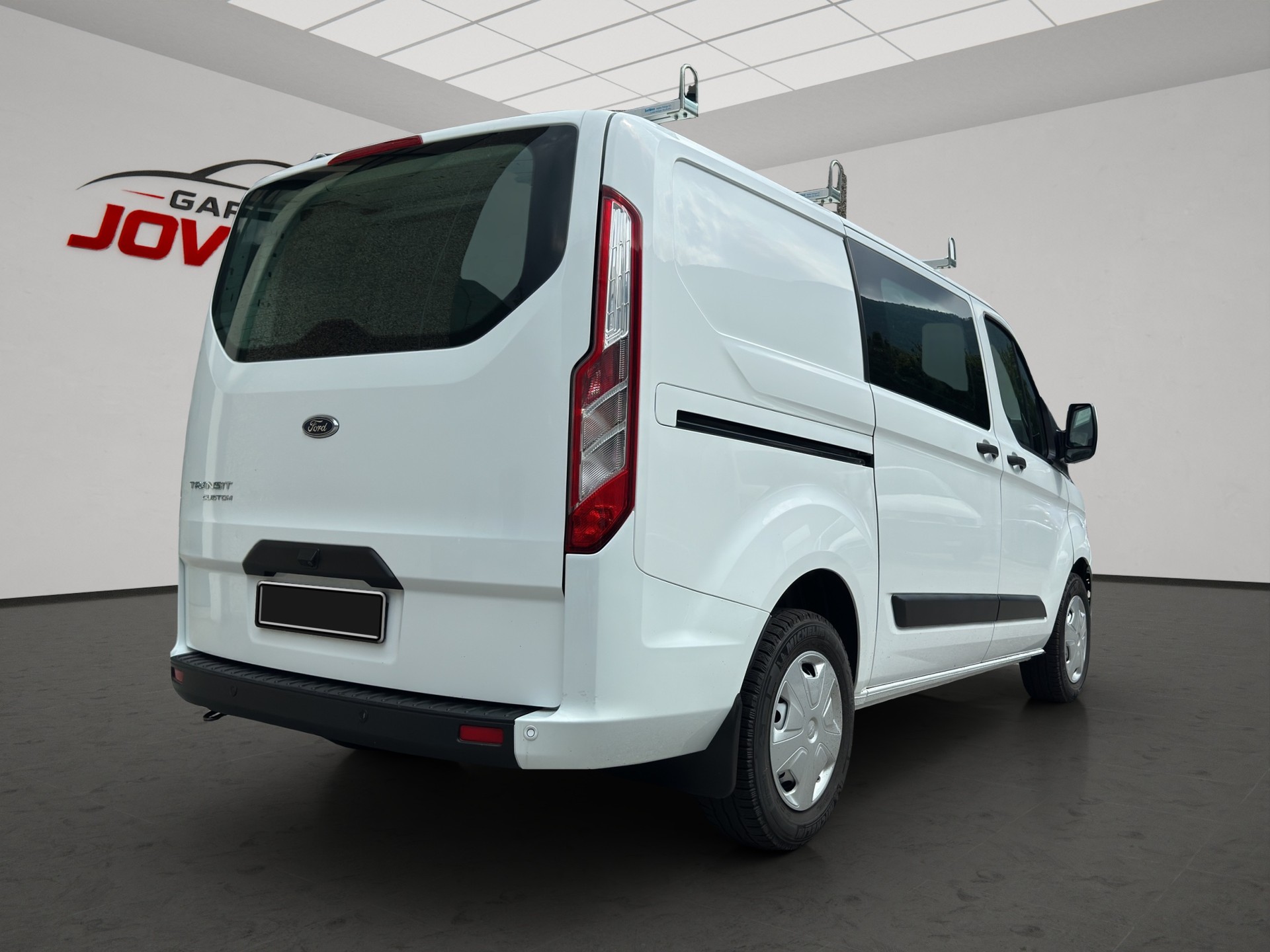 FORD Transit Custom Van 320 L1H1 Ambiente-image-4