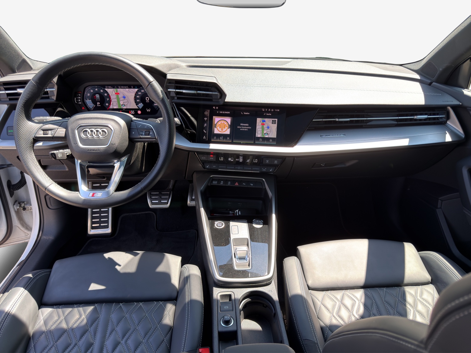 AUDI A3 Sportback 40 TFSI S line quattro S-tronic-image-8