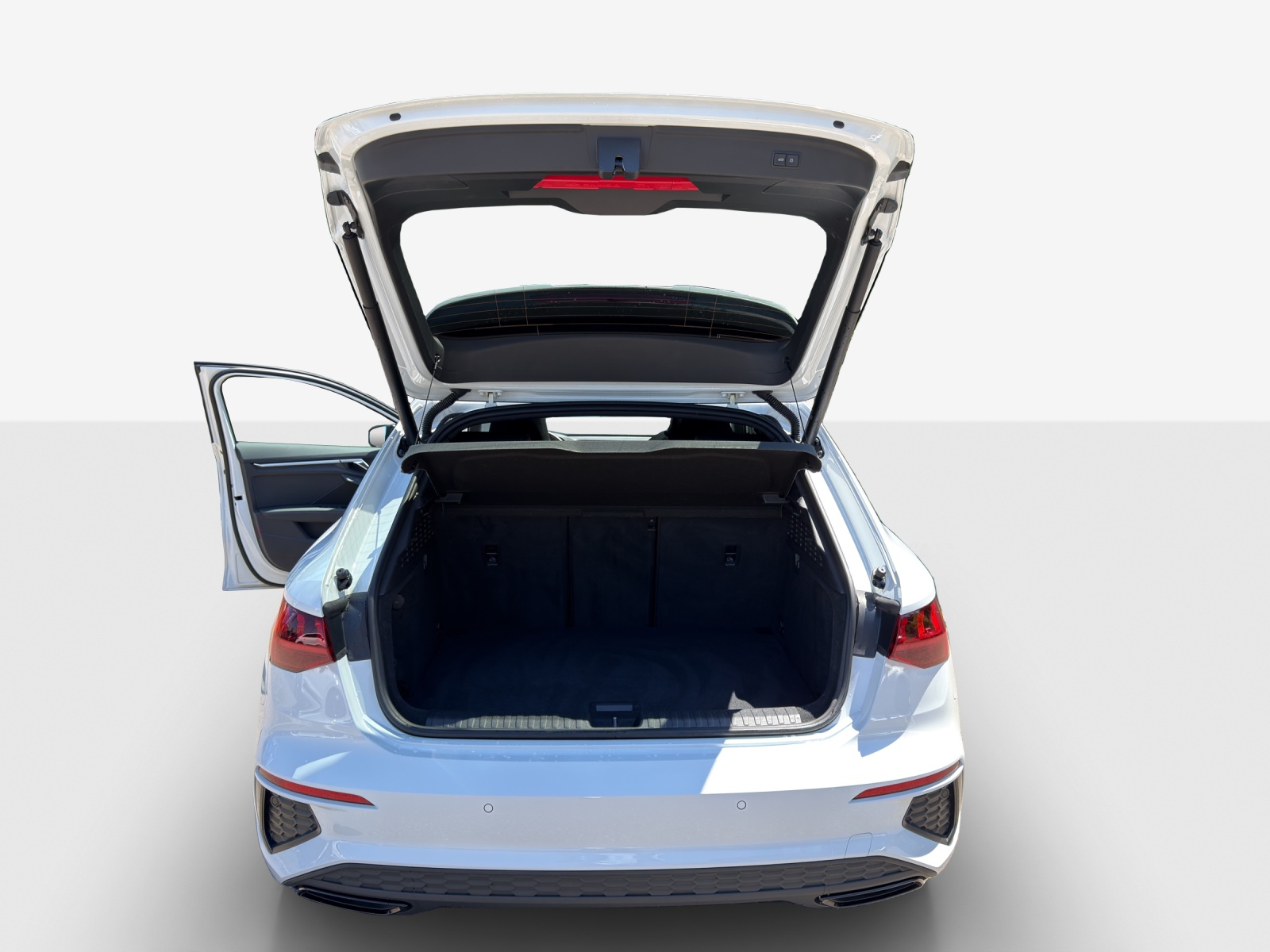 AUDI A3 Sportback 40 TFSI S line quattro S-tronic-image-12