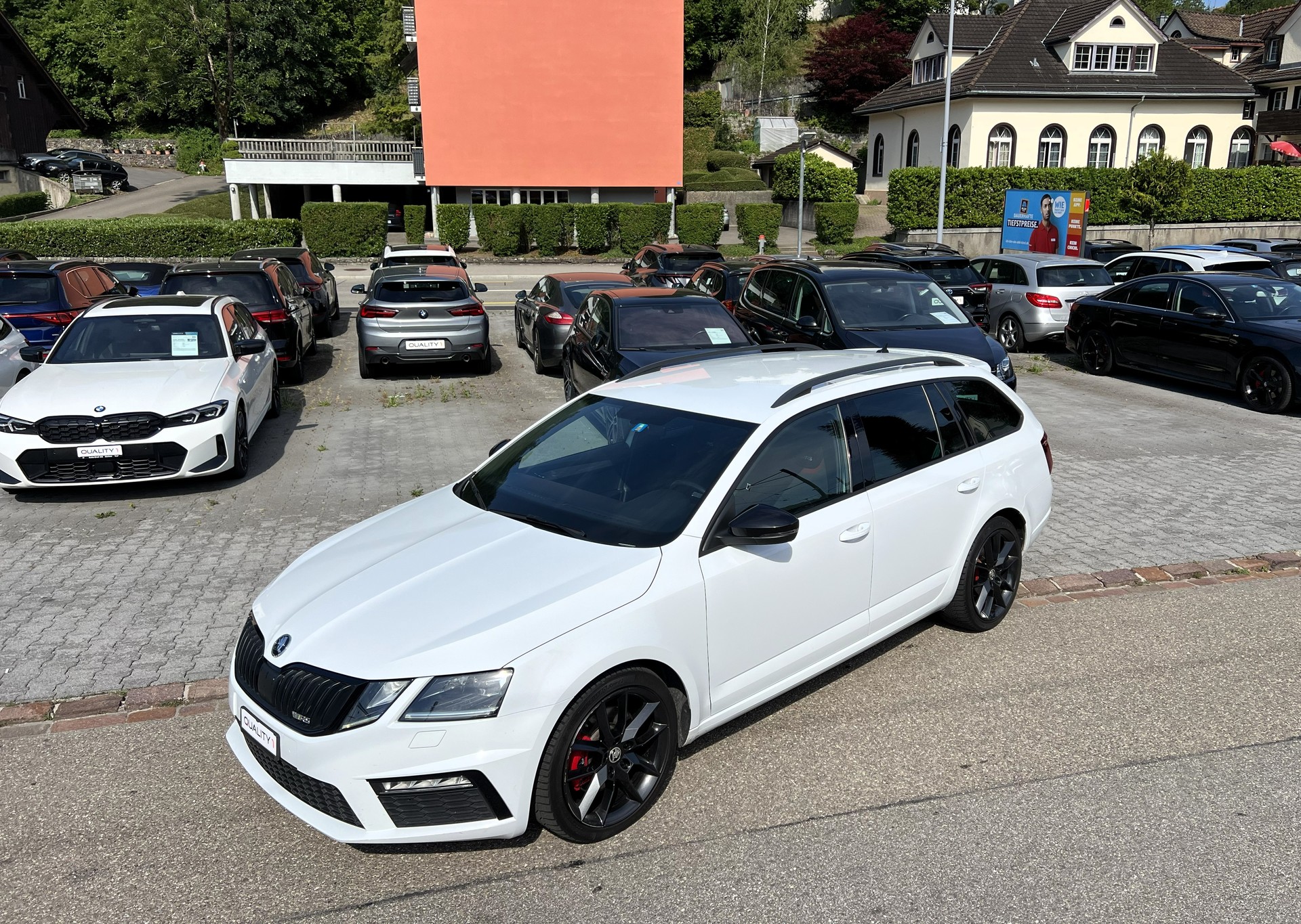SKODA Octavia Combi 2.0 TDI RS 4x4 DSG-image-10