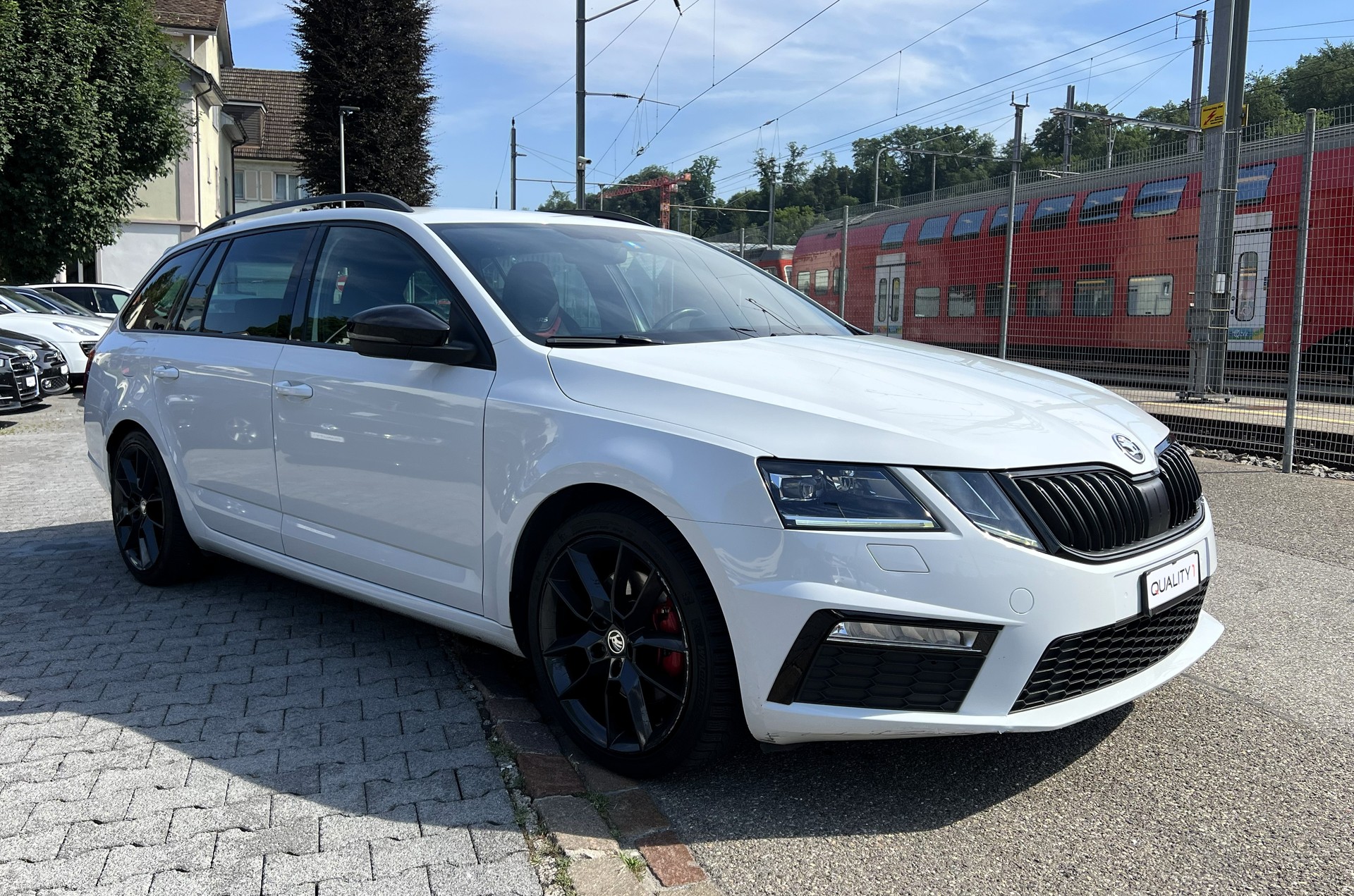 SKODA Octavia Combi 2.0 TDI RS 4x4 DSG-image-6