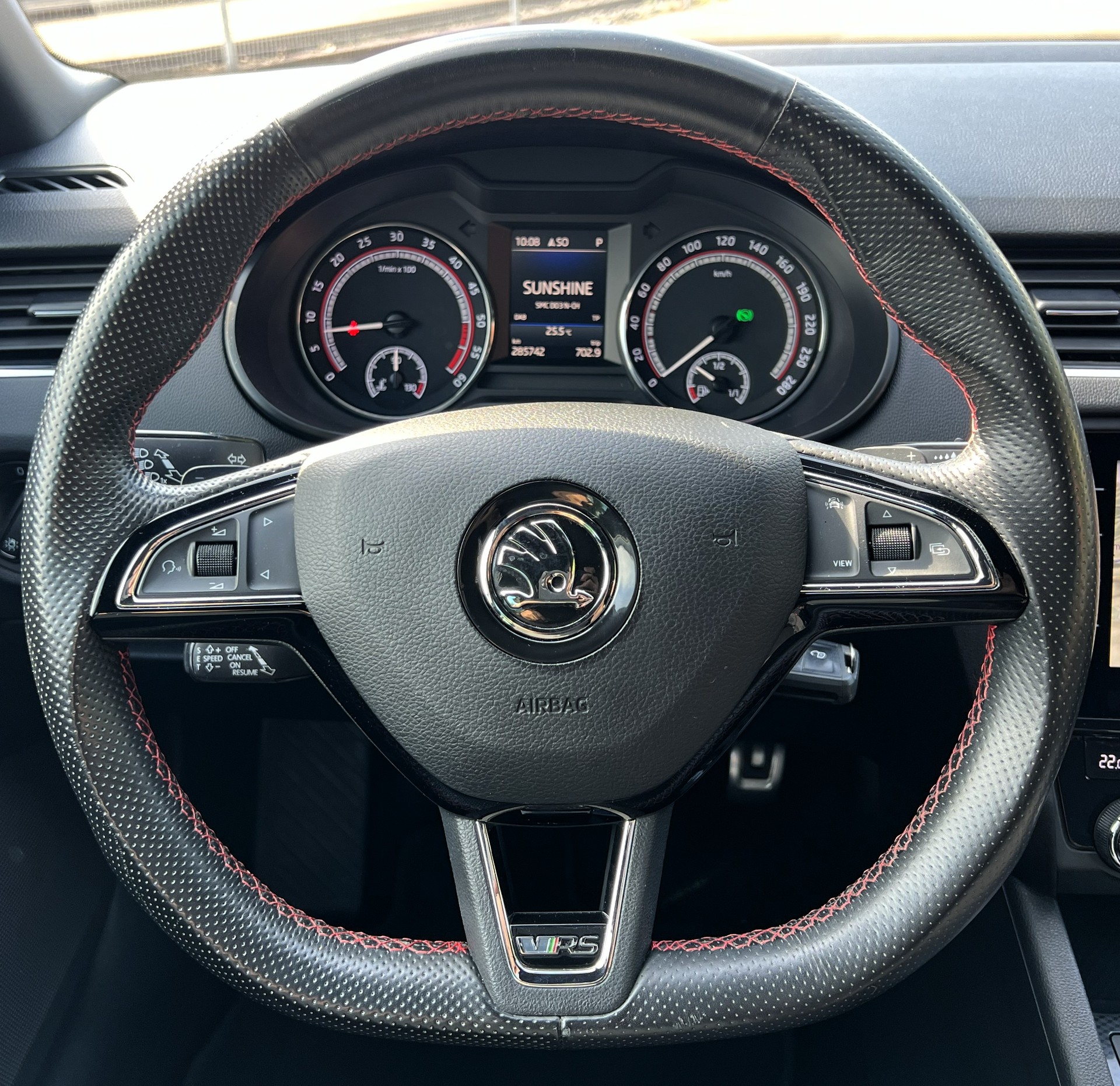SKODA Octavia Combi 2.0 TDI RS 4x4 DSG-image-22