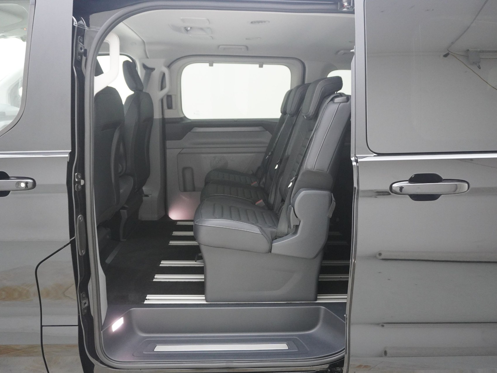 FORD Tourneo Custom 320 L2 2.0 TDCI 4x4 Titanium X-image-13