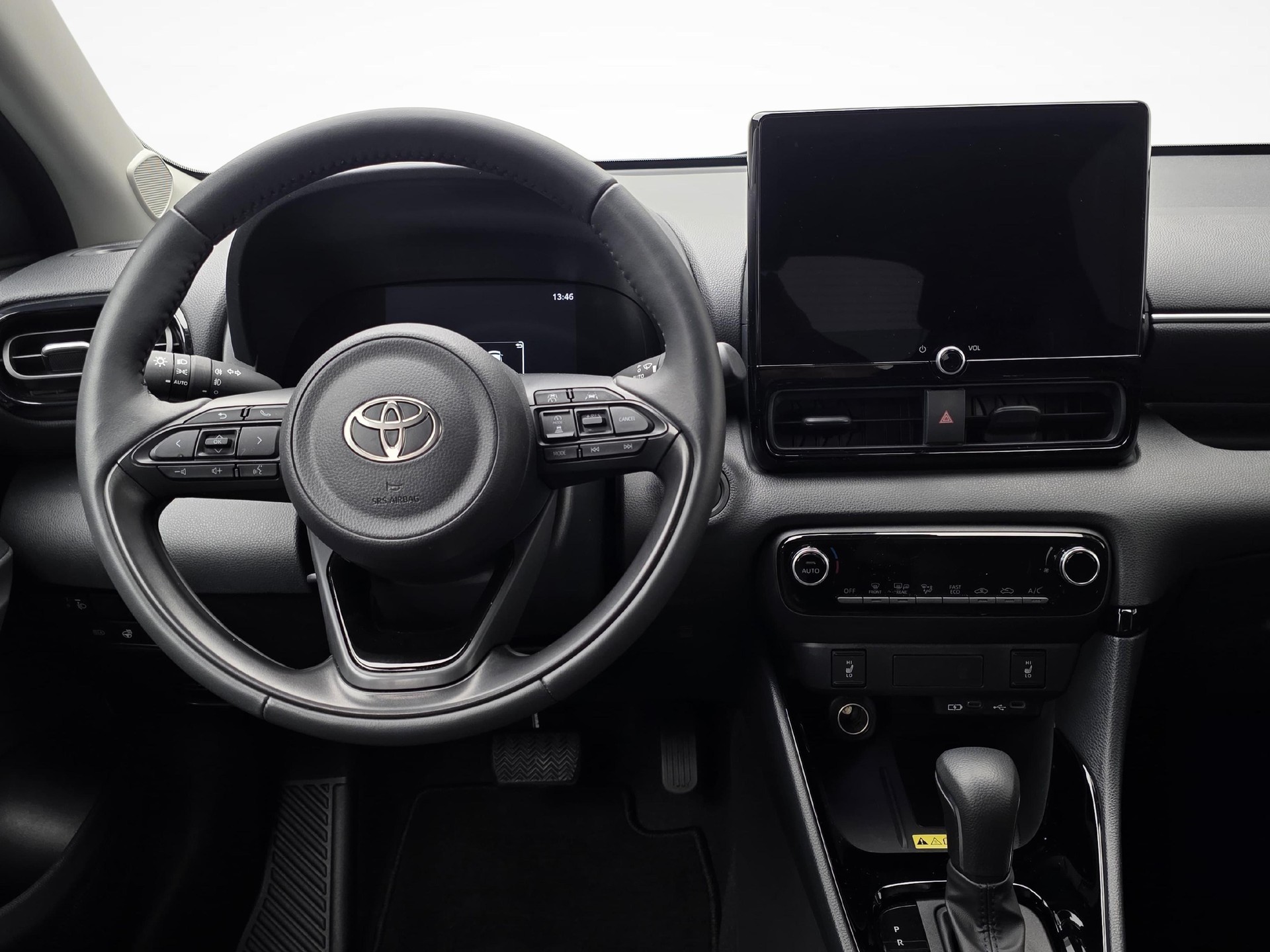 TOYOTA Yaris 1.5 VVT-i HSD Trend-image-8