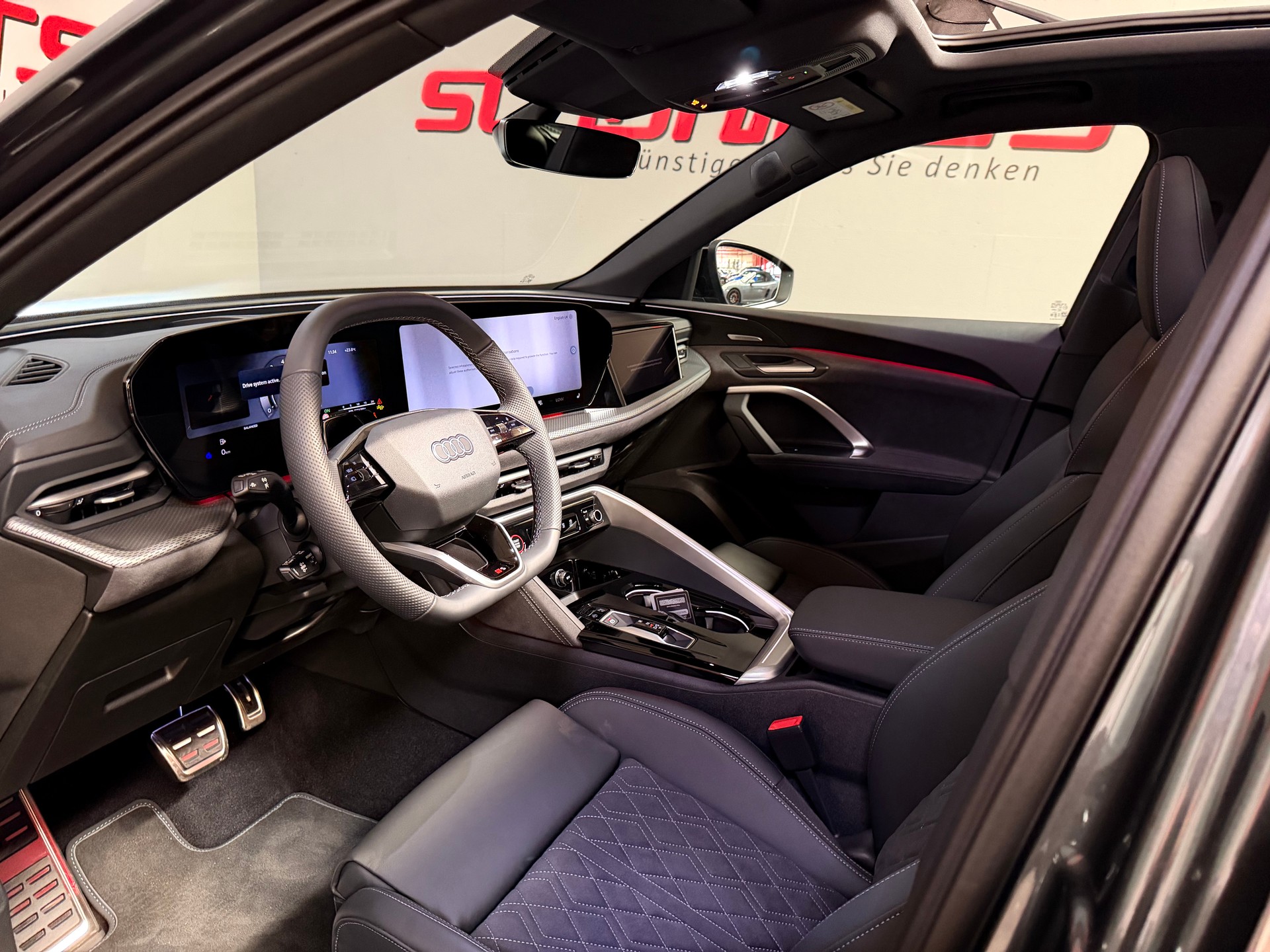 AUDI SQ5 TFSI quattro S-tronic-image-17