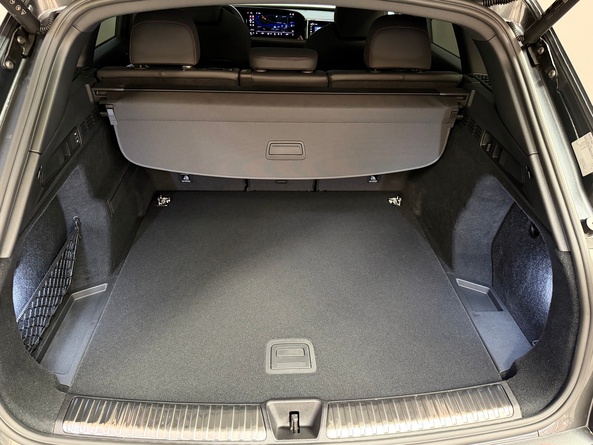 AUDI SQ5 TFSI quattro S-tronic-image-14