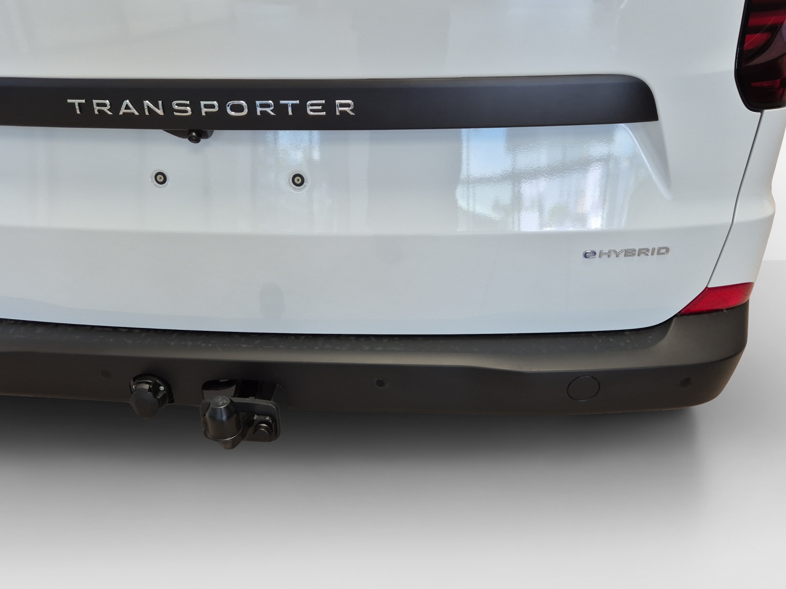 VW Transporter 2.5 TSI e-Hybrid-image-13
