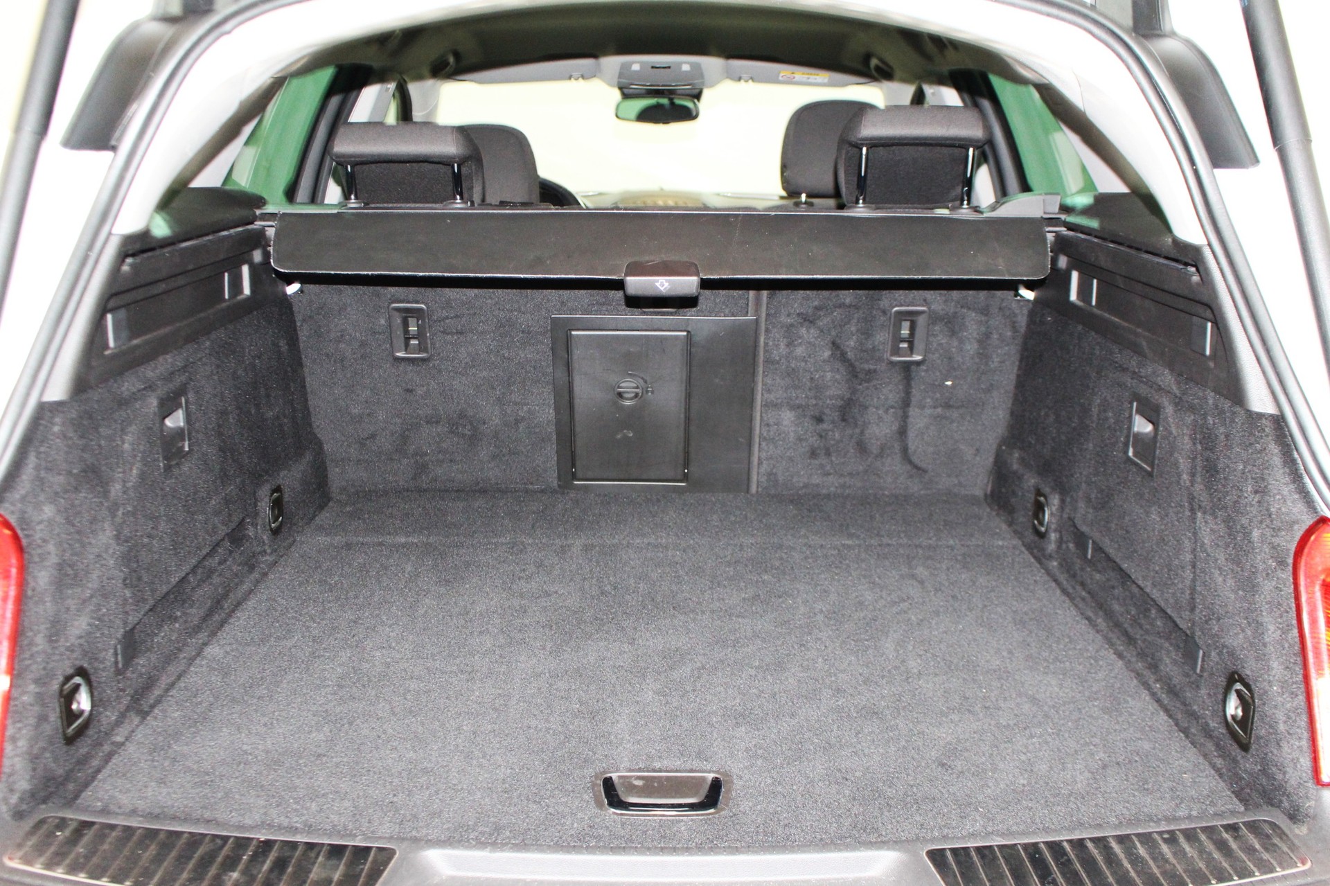 OPEL Insignia Sports Tourer 2.0 CDTi 170 4x4 Edition-image-8