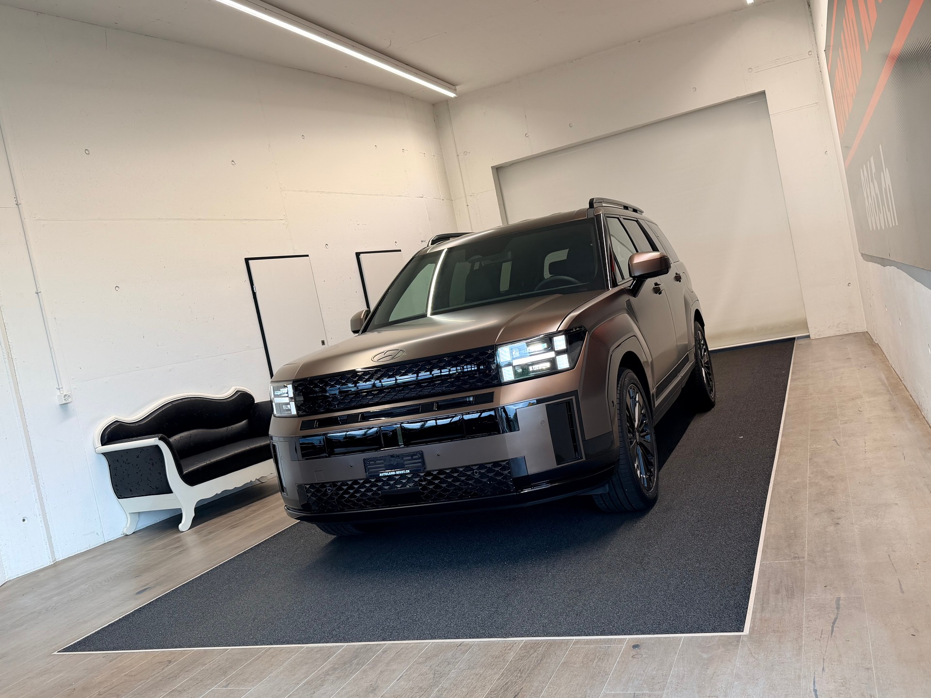 HYUNDAI Santa Fe 1.6 T-GDi PHEV Calligraphy 4WD Automatic-image-2