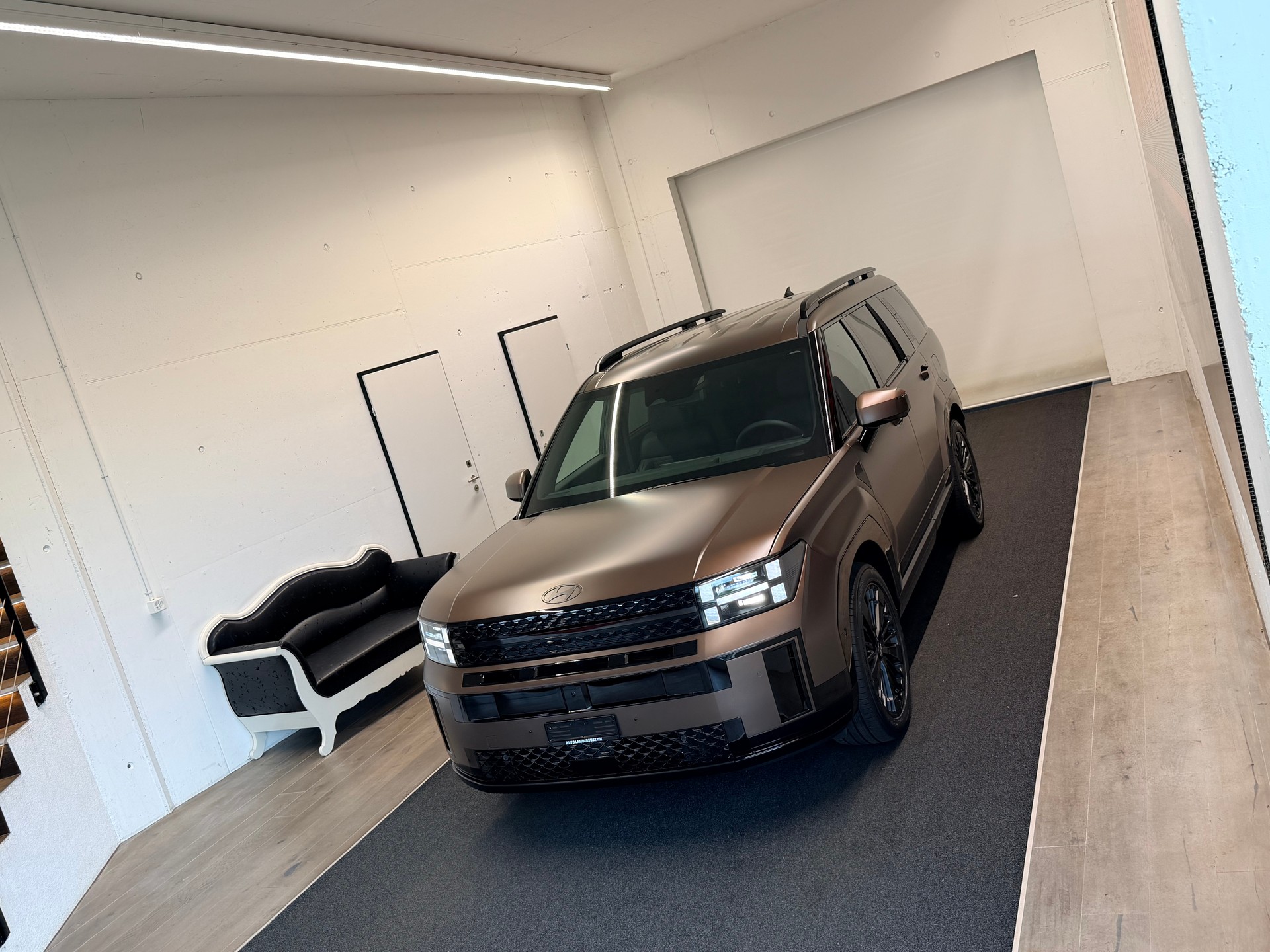 HYUNDAI Santa Fe 1.6 T-GDi PHEV Calligraphy 4WD Automatic-image-3