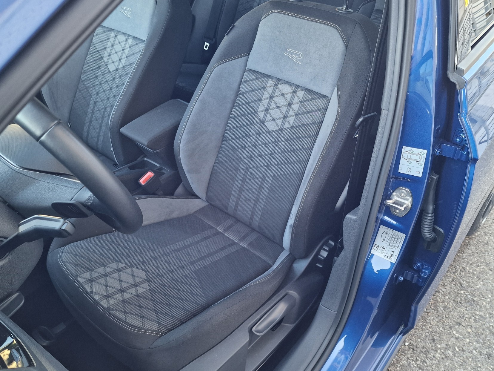 VW Polo 1.0 TSI R-Line DSG-image-9