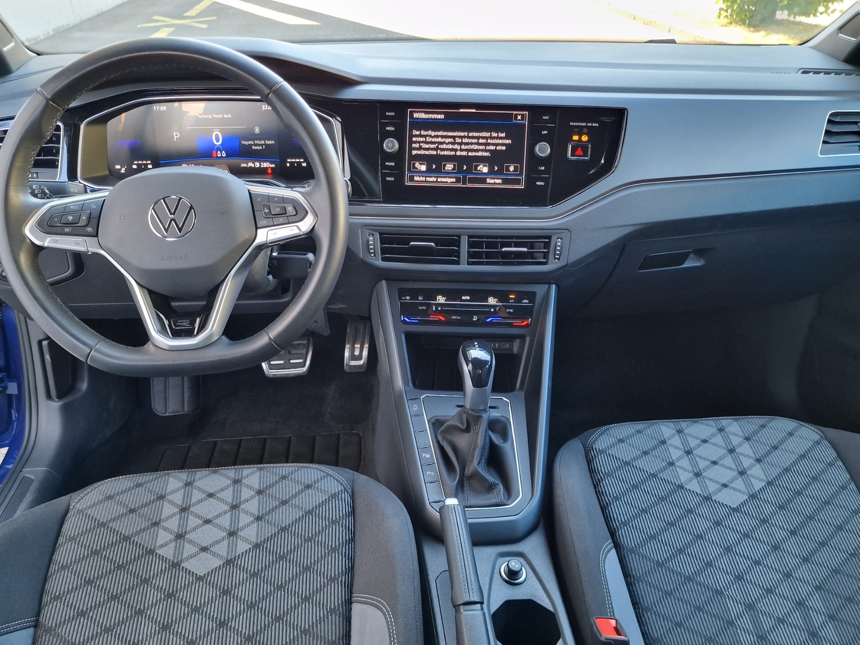 VW Polo 1.0 TSI R-Line DSG-image-10